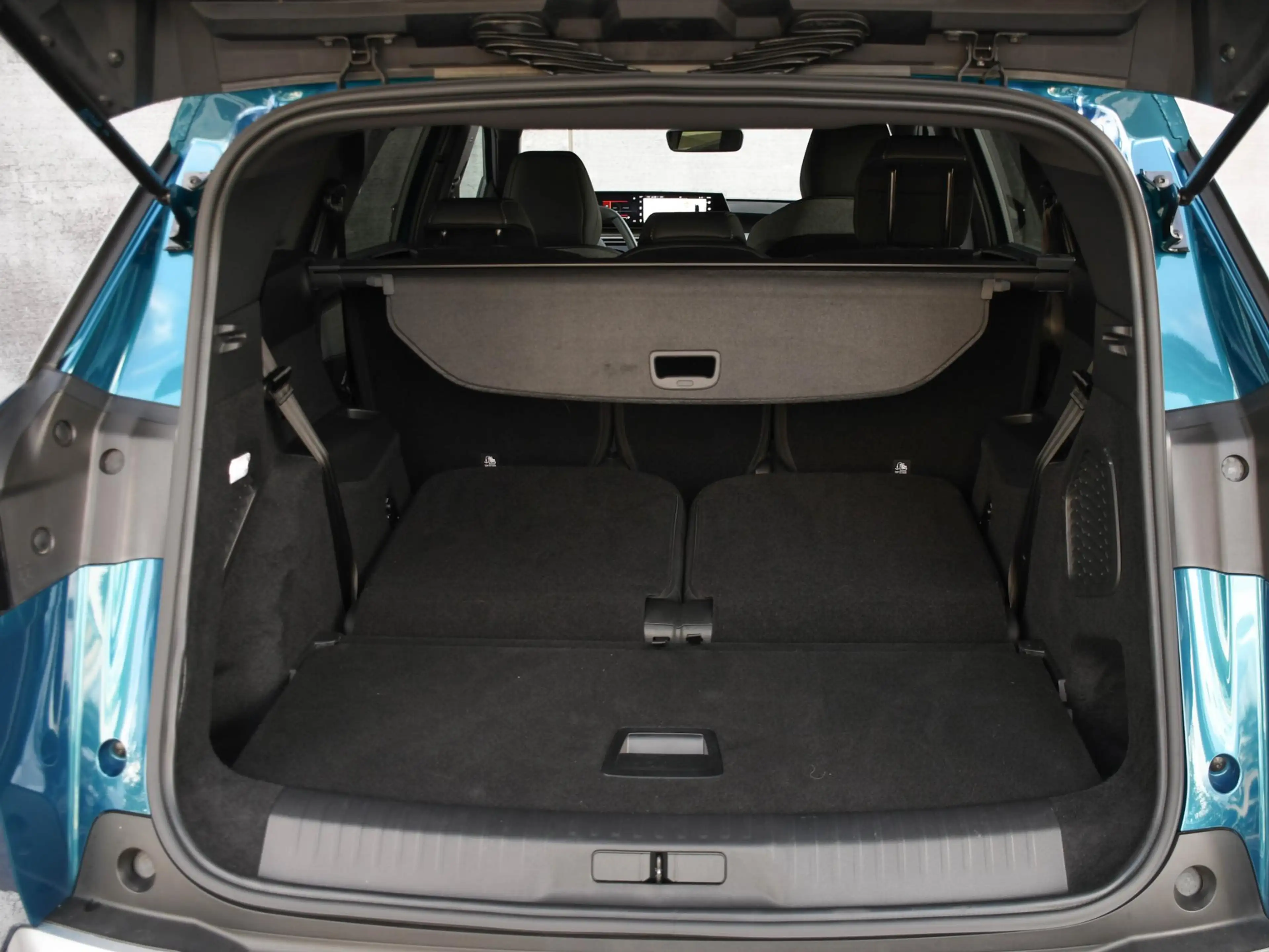 Peugeot 5008 Allure 1.6 Plug-in Hybrid 195pk Automaat 7-Persoon — photo 13