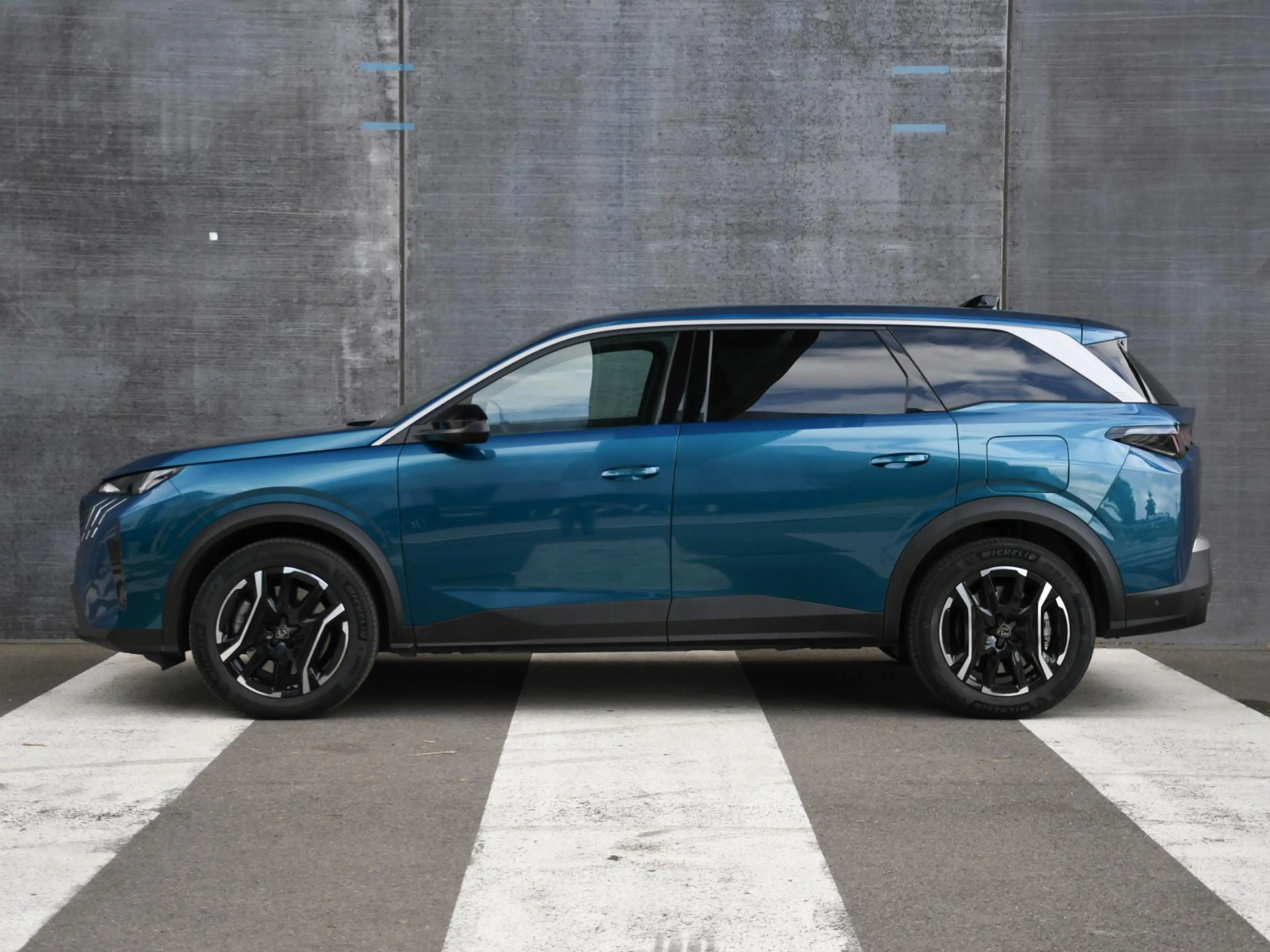 Peugeot 5008 Allure 1.6 Plug-in Hybrid 195pk Automaat 7-Persoon — photo 3