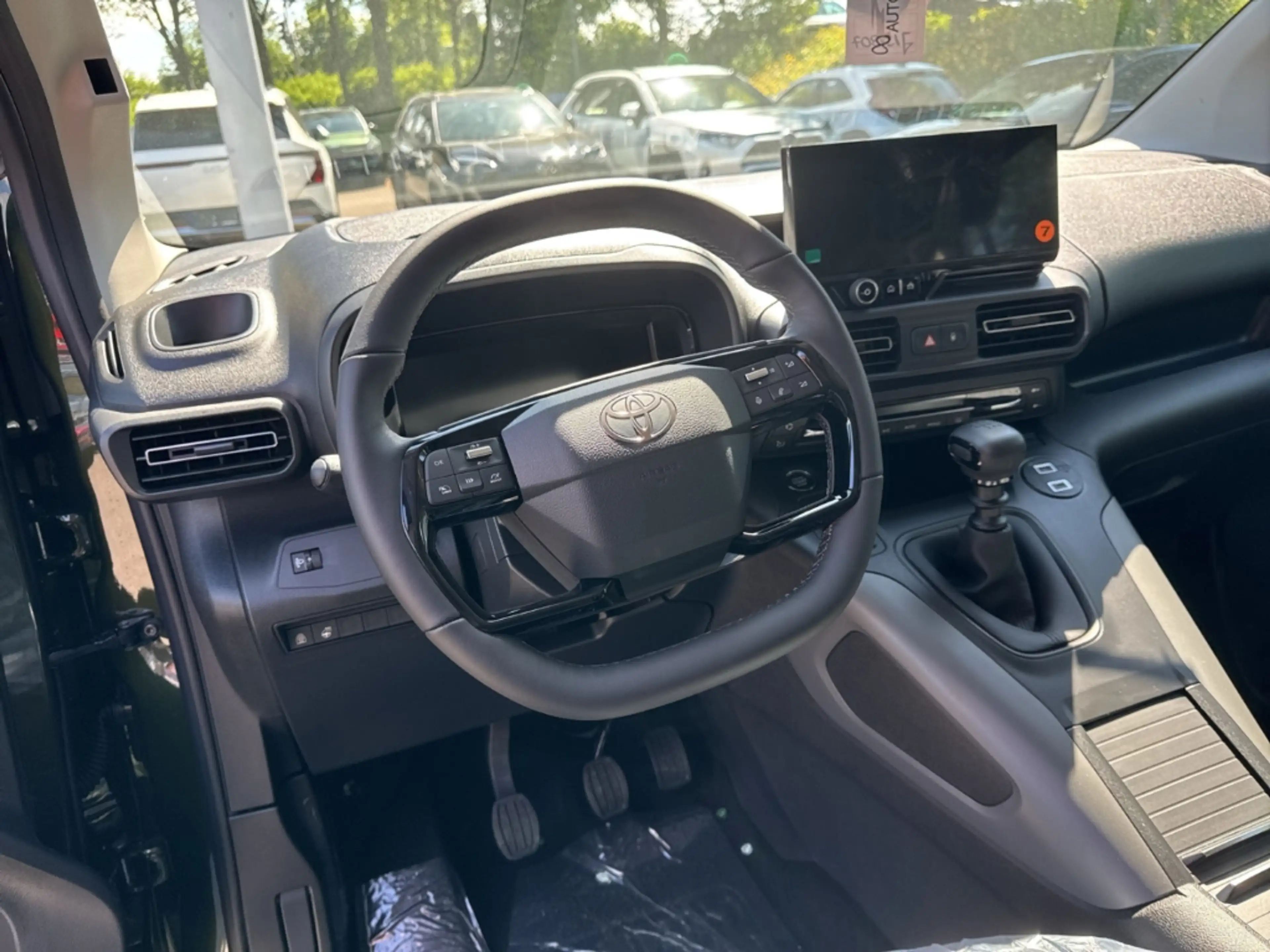 Toyota Proace City Verso L1 Teamplayer Navi LED ACC Apple CarPlay And — photo 9