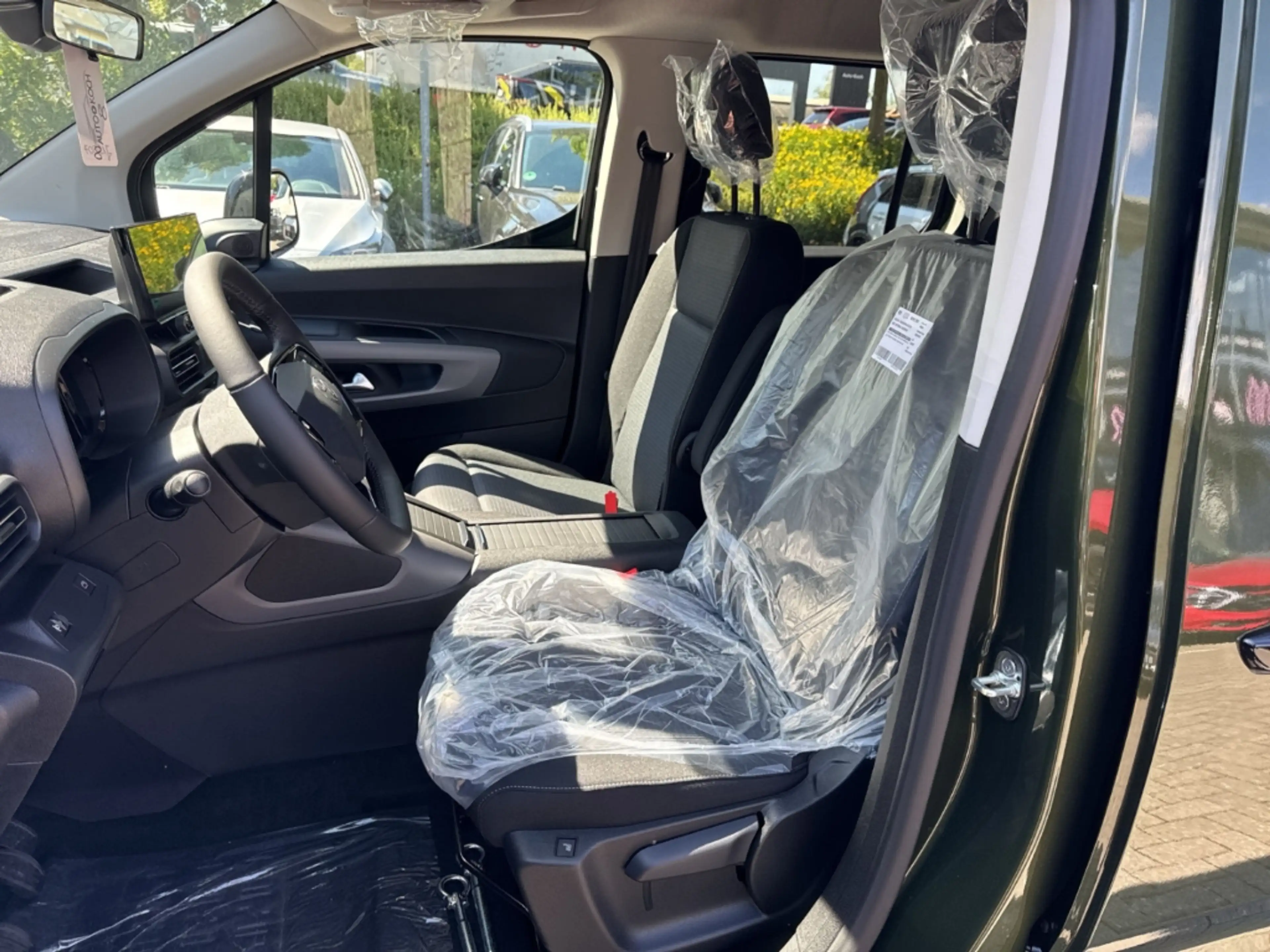 Toyota Proace City Verso L1 Teamplayer Navi LED ACC Apple CarPlay And — photo 8