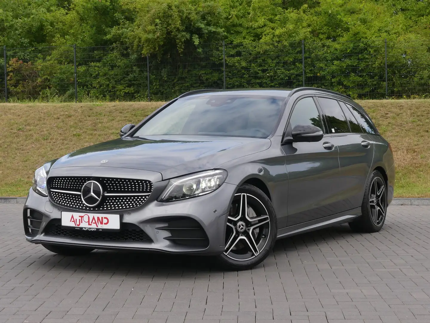 Mercedes-Benz C 300 T-Modell AMG Line LED Navi HeadUp 360° ACC Grau - 2