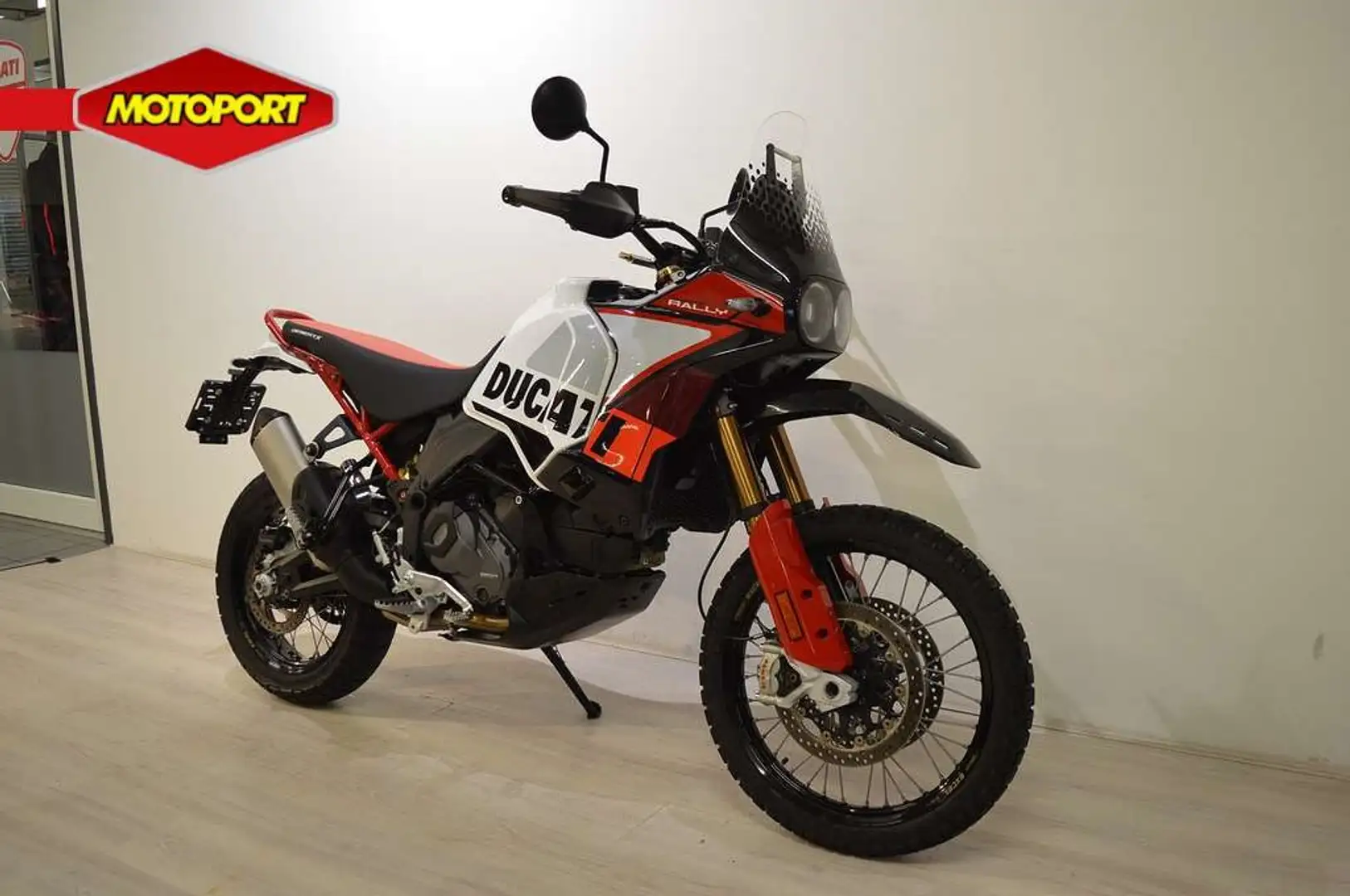 Ducati DesertX RALLY Zwart - 2