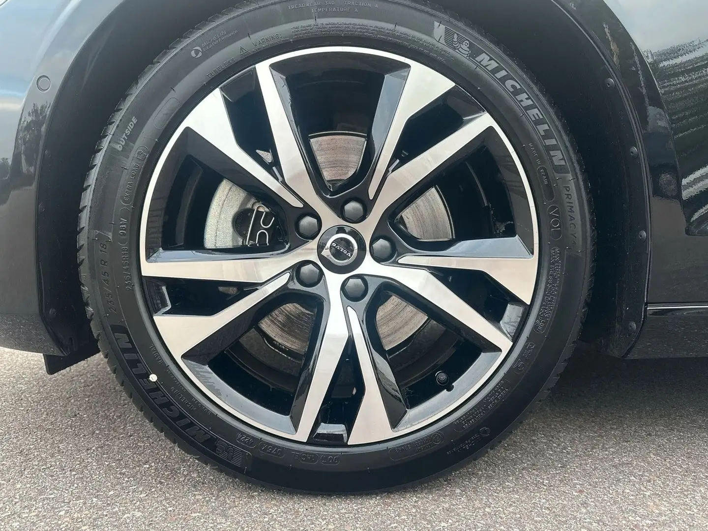 Volvo V60 B4 Mild-Hybrid Plus Dark ACC BLIS LED Noir - 2