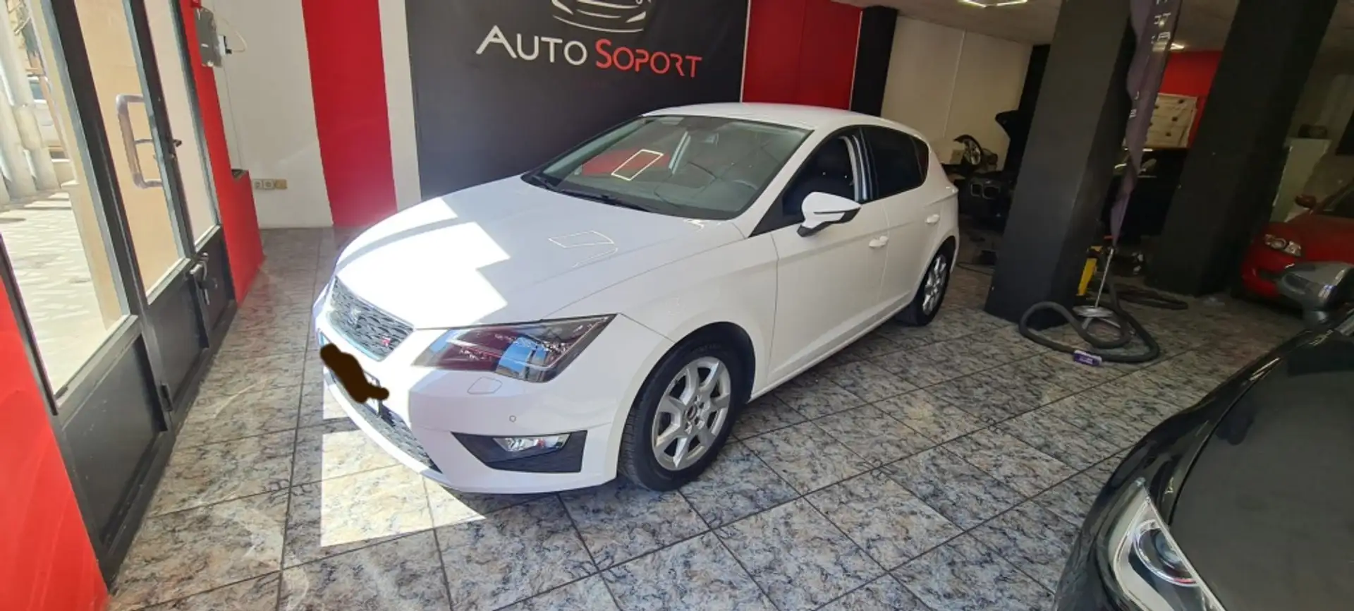 SEAT Leon ST 1.4 TSI S&S Style 122 Blanco - 2