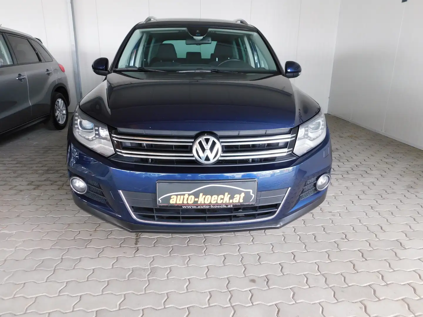Volkswagen Tiguan 4Motion 4Sports Blau - 2