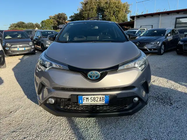 Toyota C-HR C-HR I 2016 1.8h Business 2wd e-cvt