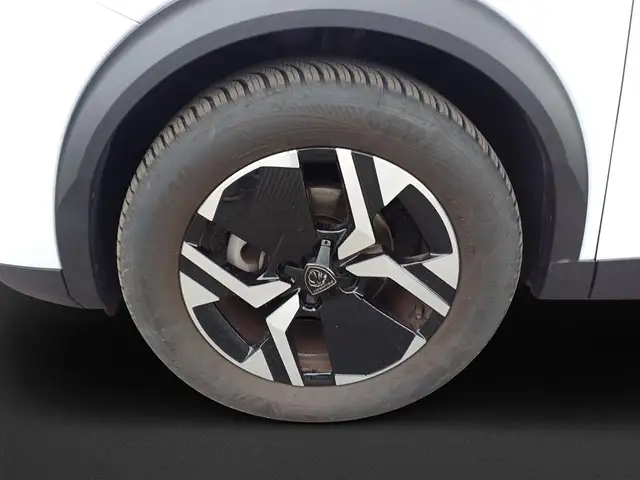 Peugeot 2008 view 8