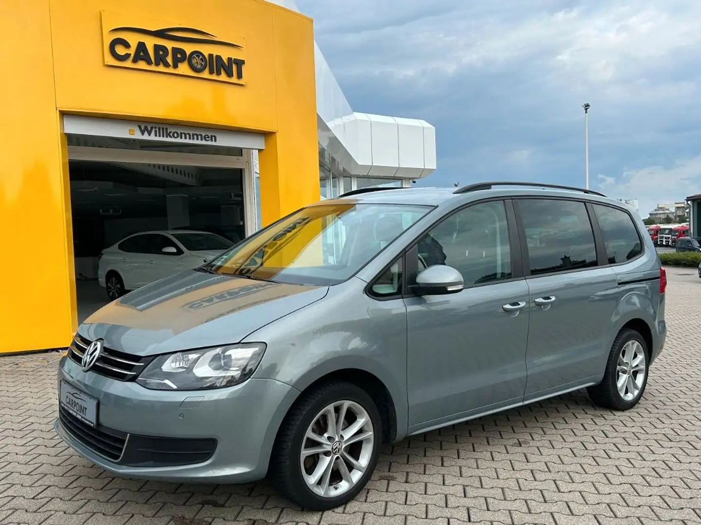 Volkswagen Sharan Trendline 1.4 TSI 7-Sitzer Bi-Xenon AHK Сірий - 1