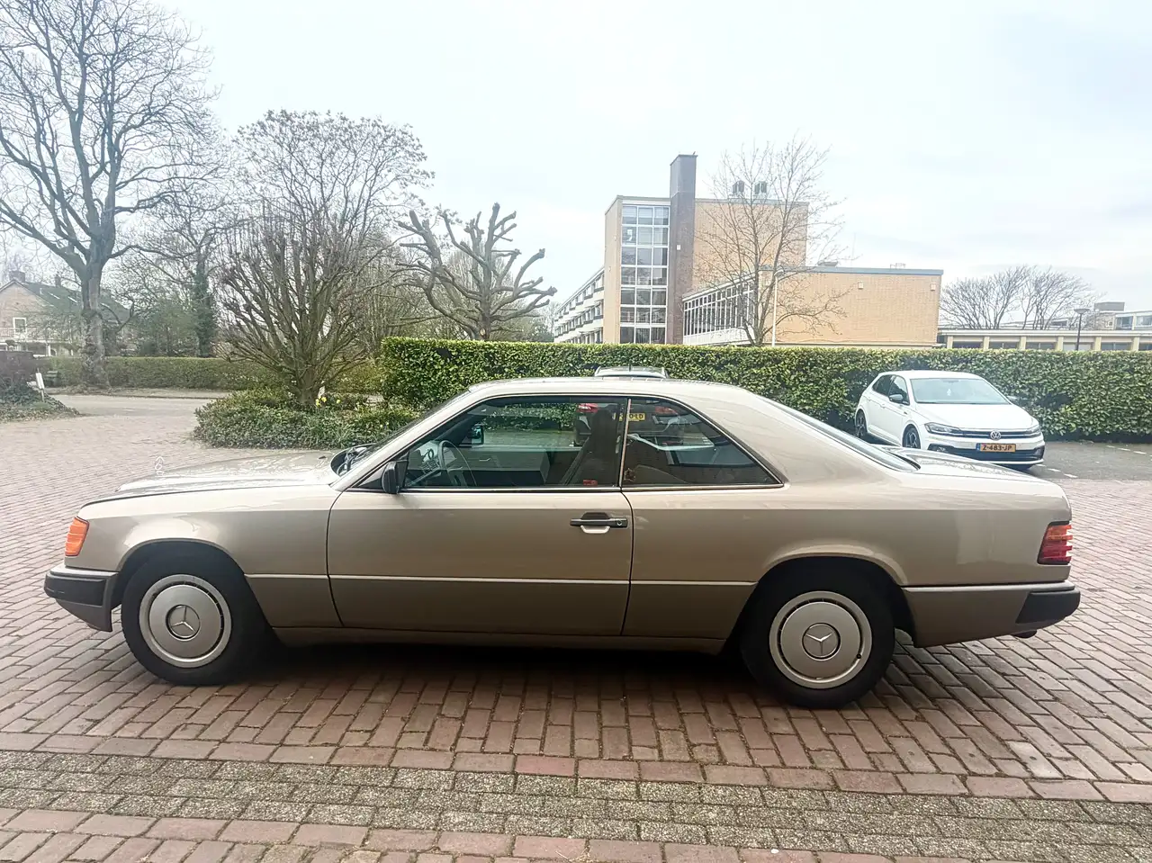 Mercedes-Benz E 300 CE, foto 4