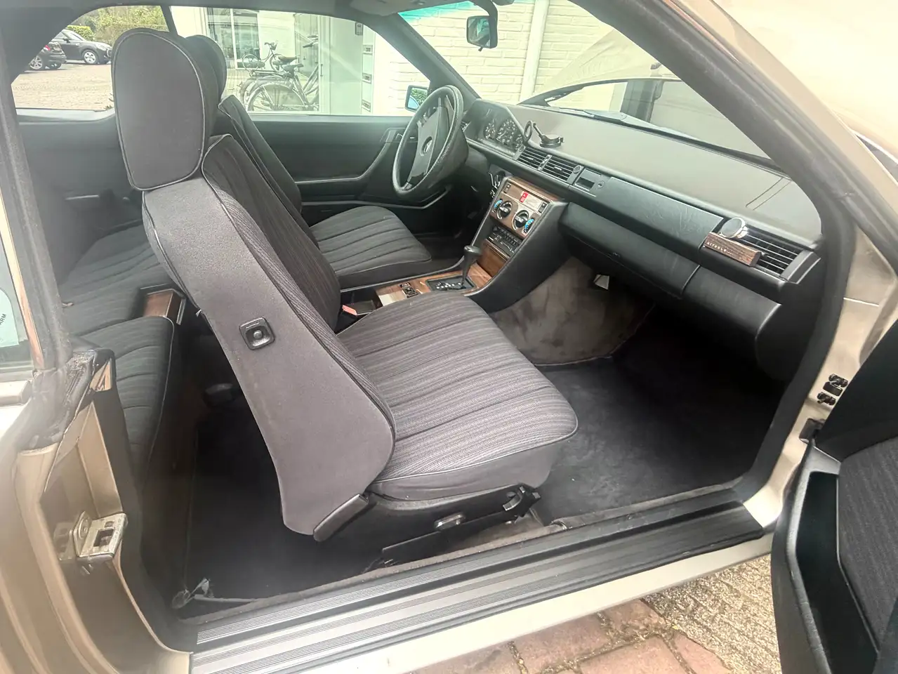 Mercedes-Benz E 300 CE, foto 10