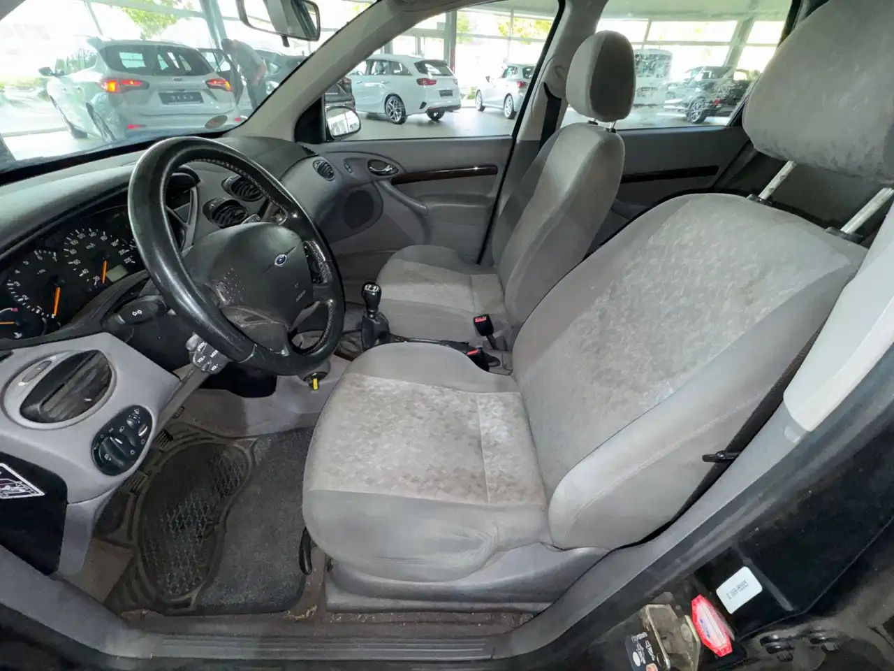 Ford Focus Turnier 2.0i Ghia Klima Tüv 11/2027, foto 8