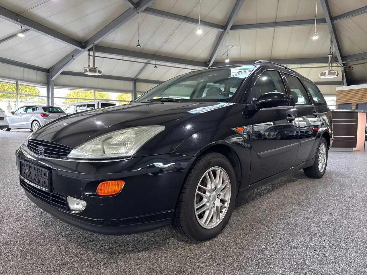 Ford Focus Turnier 2.0i Ghia Klima Tüv 11/2027, foto 1