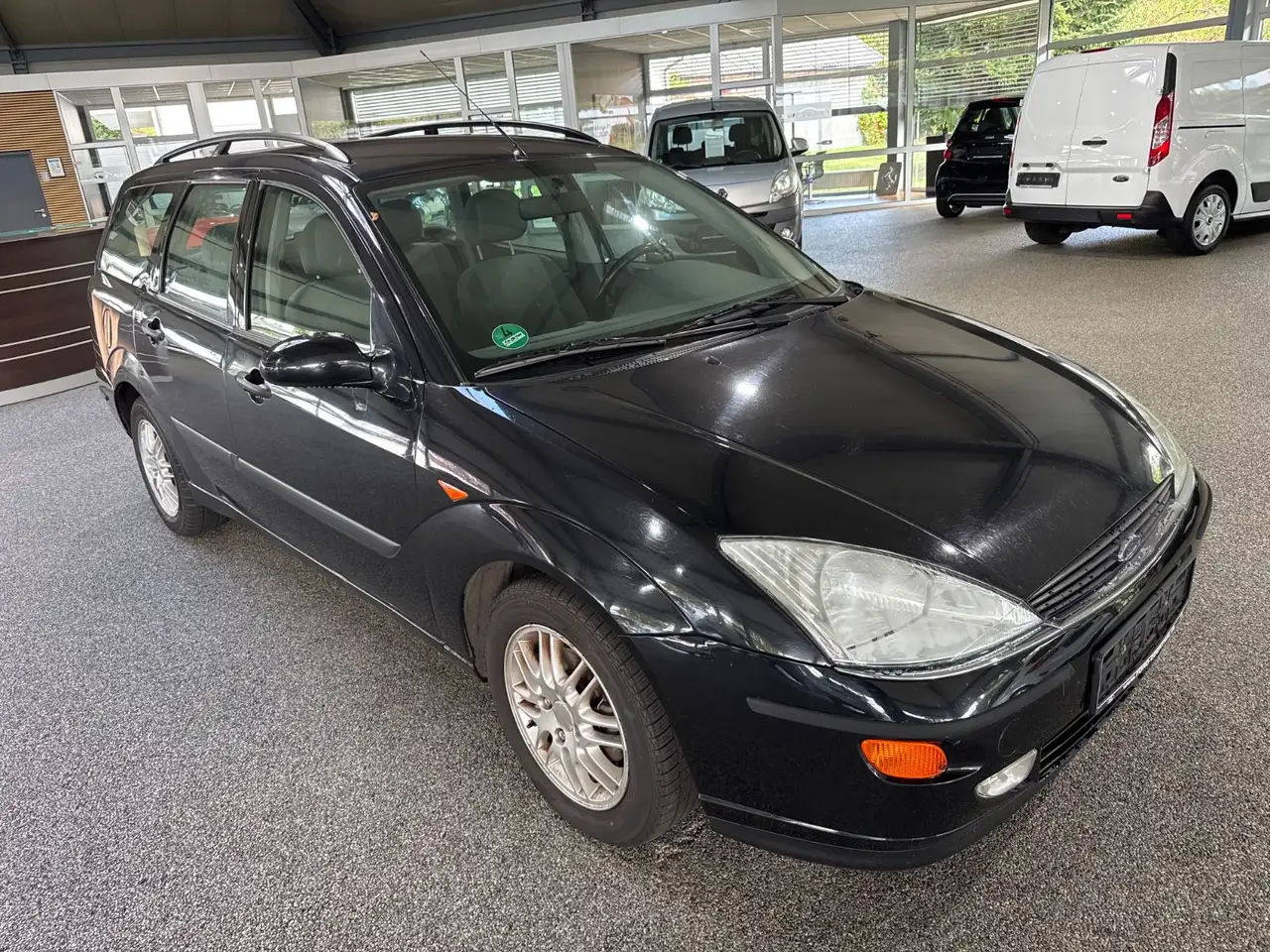 Ford Focus Turnier 2.0i Ghia Klima Tüv 11/2027, foto 4