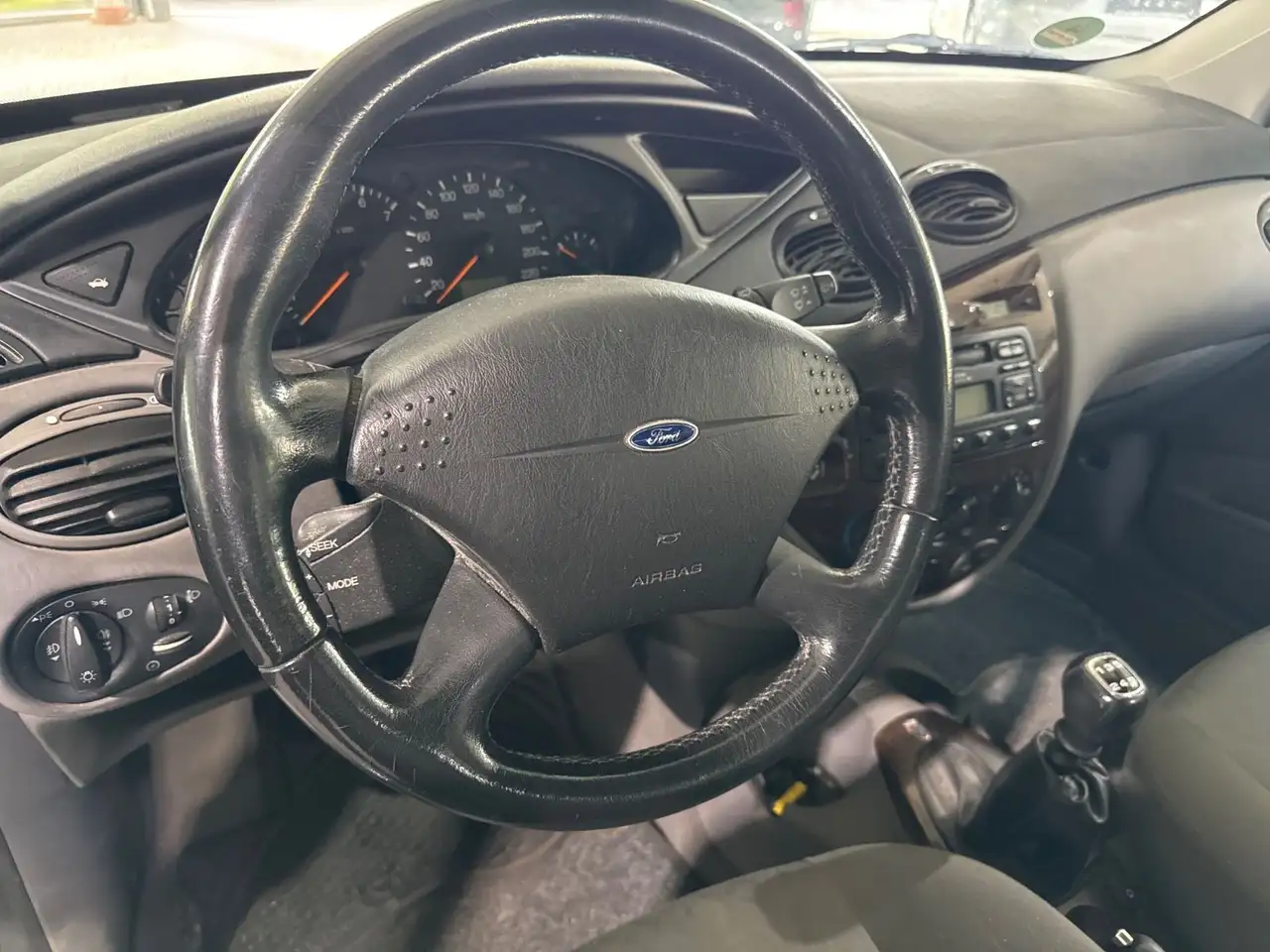 Ford Focus Turnier 2.0i Ghia Klima Tüv 11/2027, foto 10