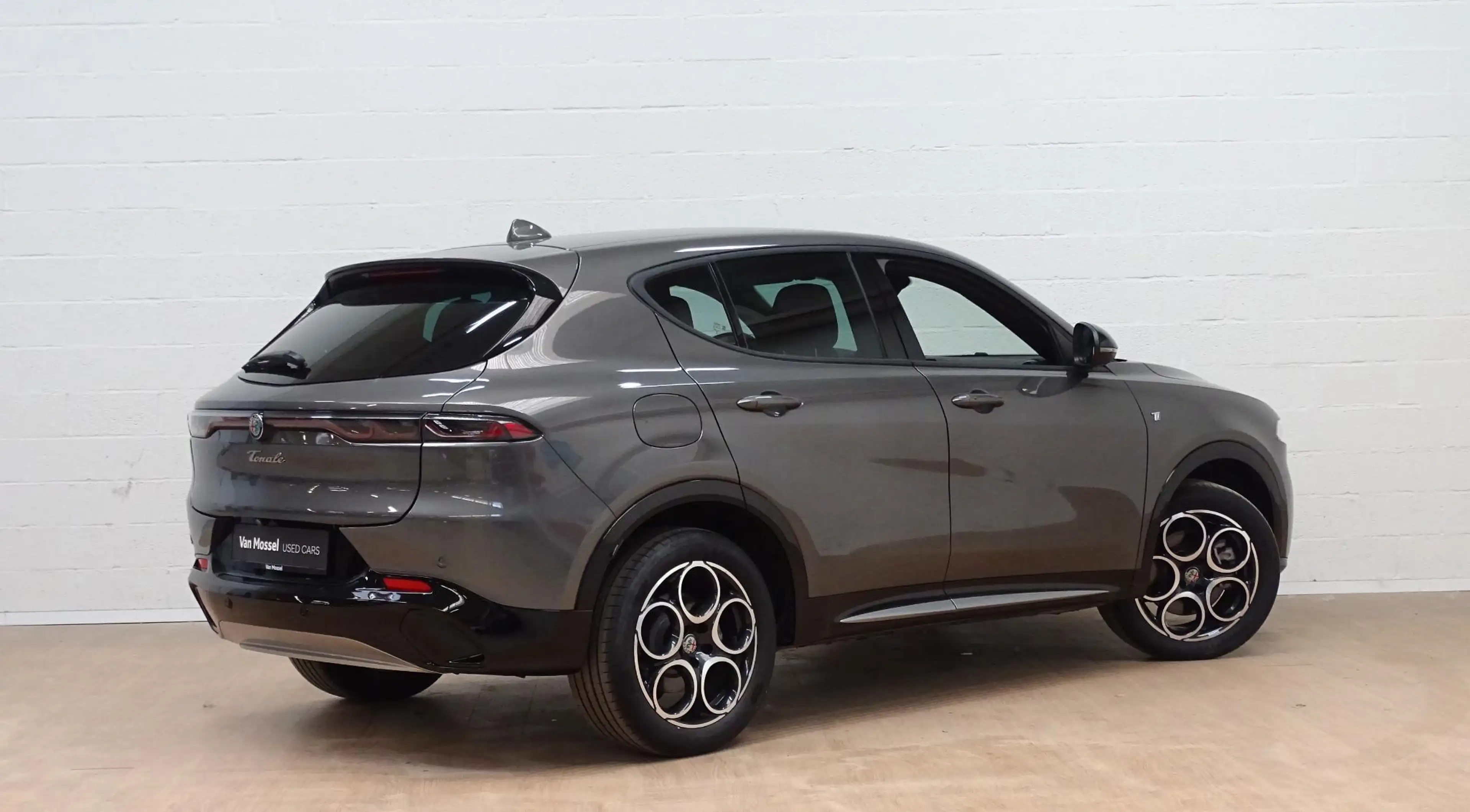 Alfa Romeo Tonale 1.3 T280 PHEV Q4 Ti — photo 3