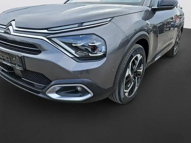 Citroen C4 view 11