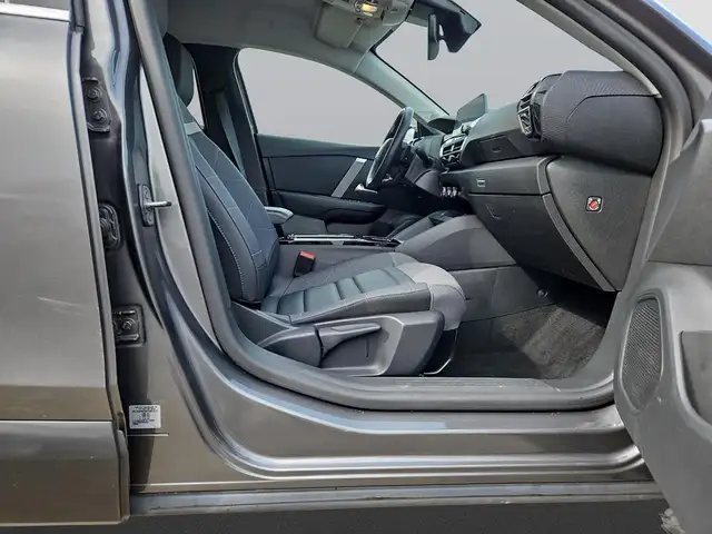 Citroen C4 view 13