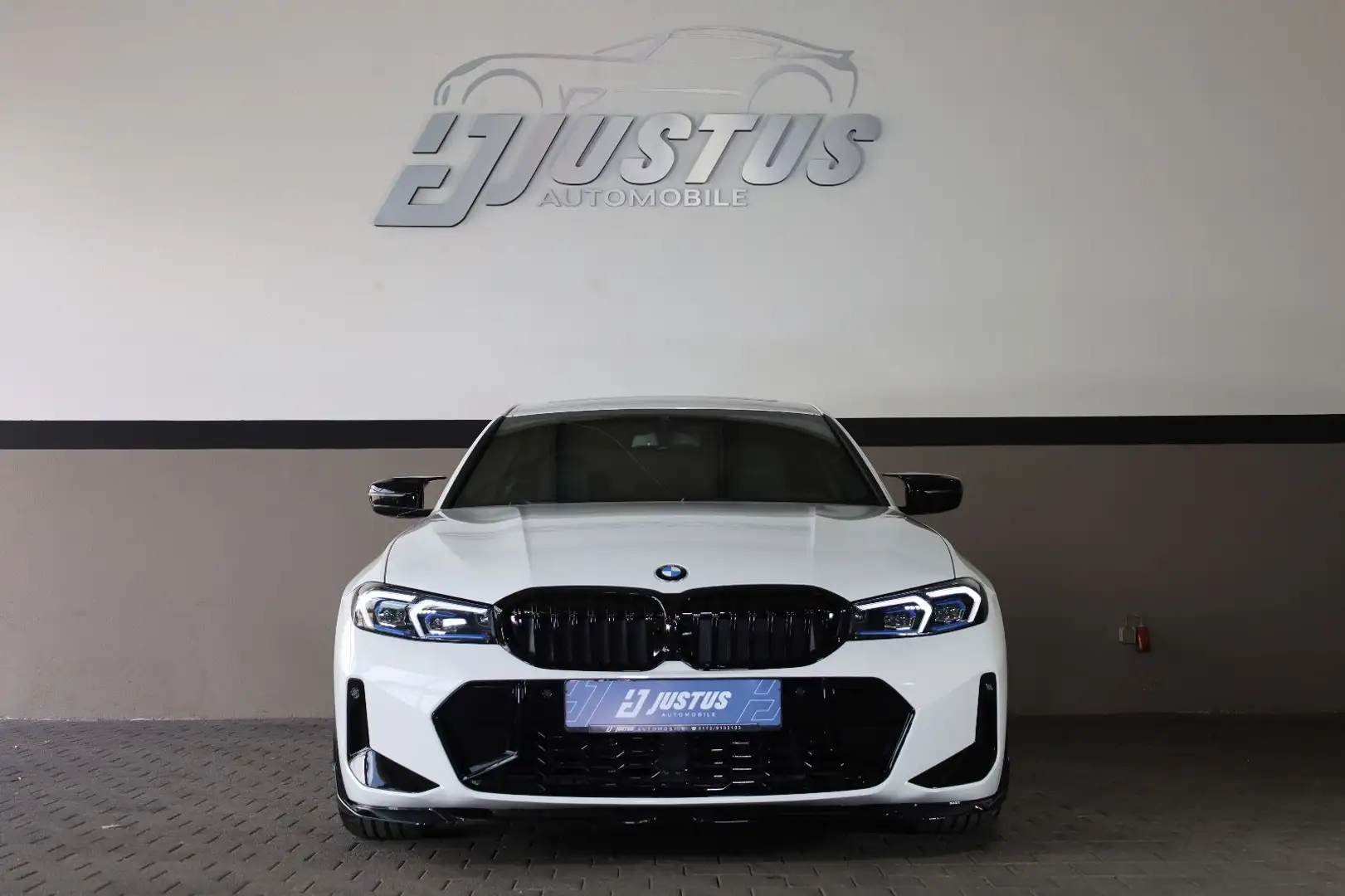 BMW 330 i/SHZ/APPLE/WIFI/SBD/TOTW/AMBIE/TEMP/PDC/R20 Blanc - 2