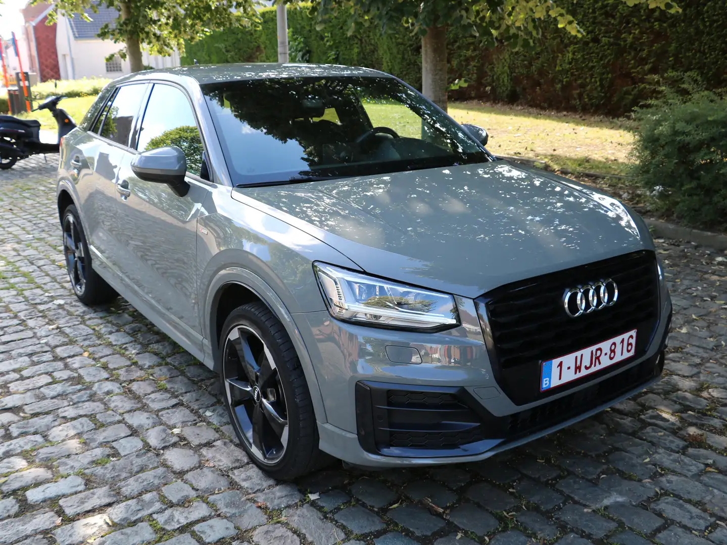 Audi Q2 Q2 35 TFSI design Gris - 1