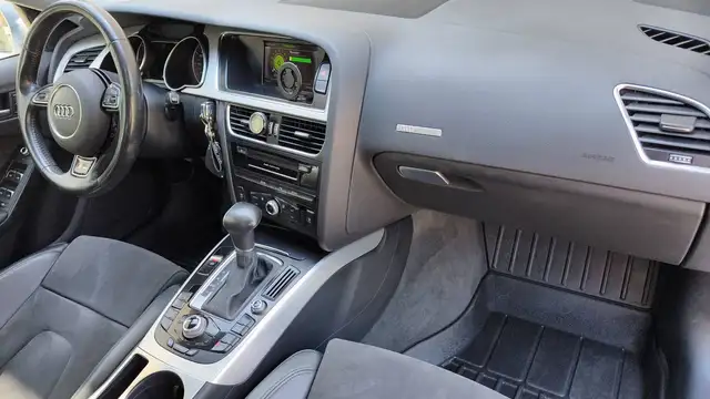 Audi A5 view 10