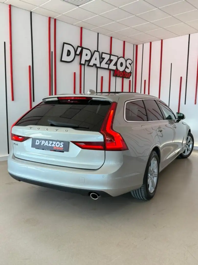 Volvo V90 D3 Momentum Aut. 150 Beige - 2