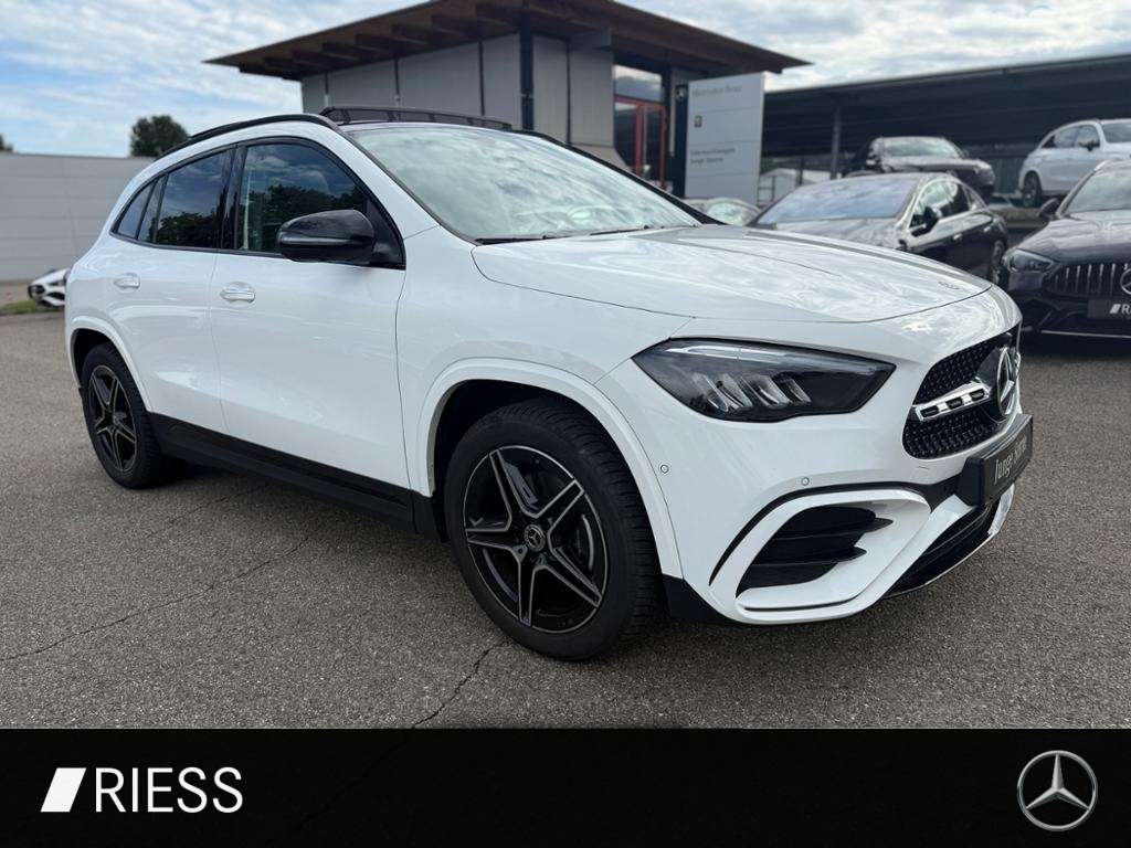 Mercedes-Benz GLA 200