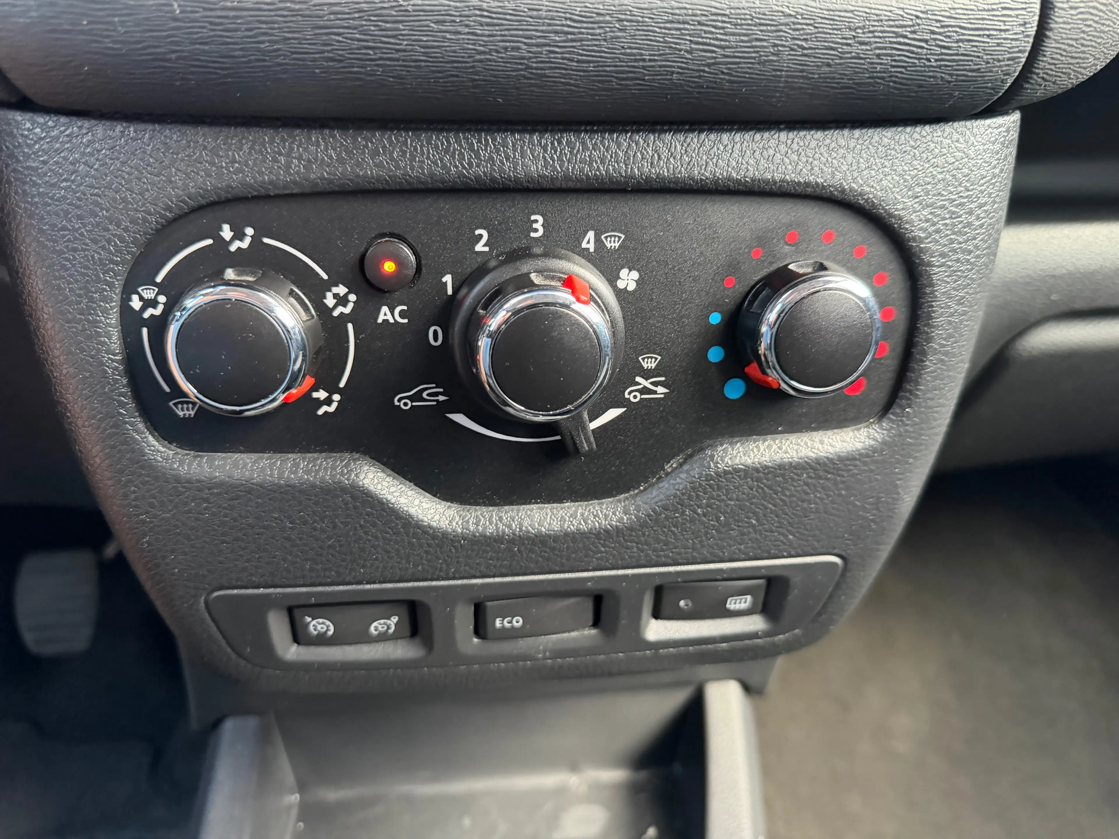 Dacia Lodgy Lodgy Stepway 1.5 dCi 5pl. — photo 11