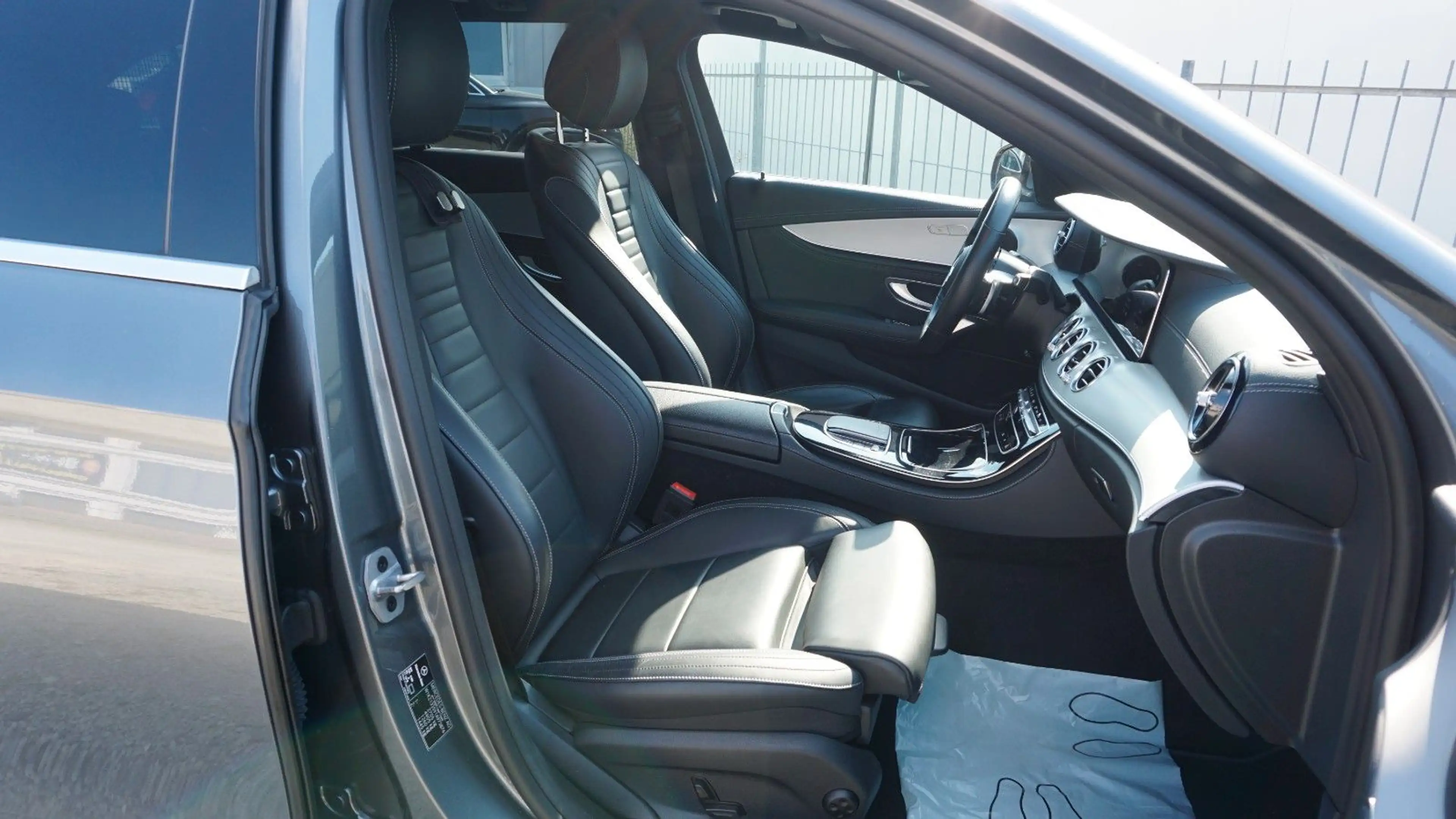 Mercedes-Benz E 450 T, 4Matic,AMG Line,Panorama,360°,AHK el,WR — photo 10