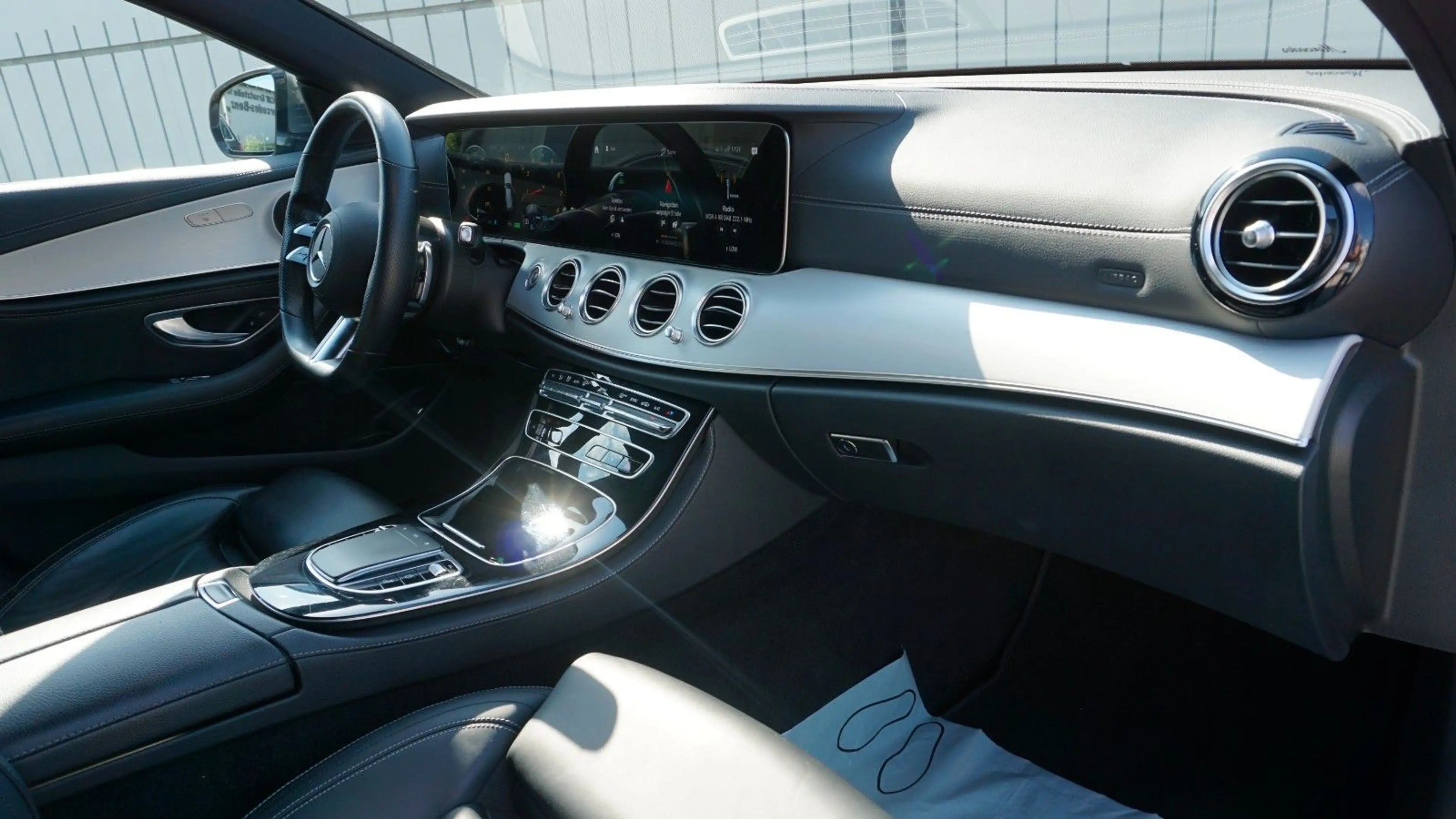 Mercedes-Benz E 450 T, 4Matic,AMG Line,Panorama,360°,AHK el,WR — photo 11