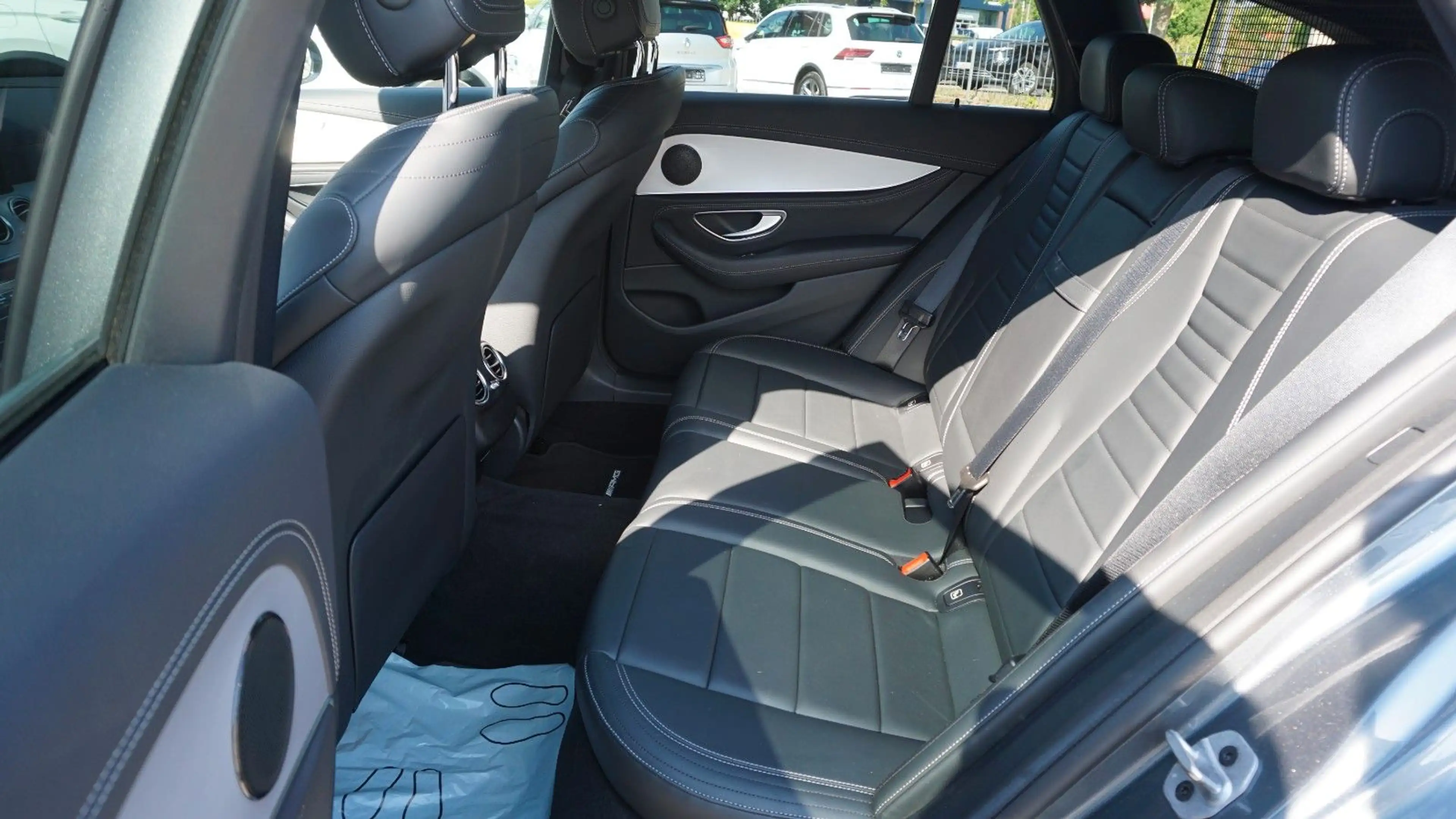 Mercedes-Benz E 450 T, 4Matic,AMG Line,Panorama,360°,AHK el,WR — photo 6
