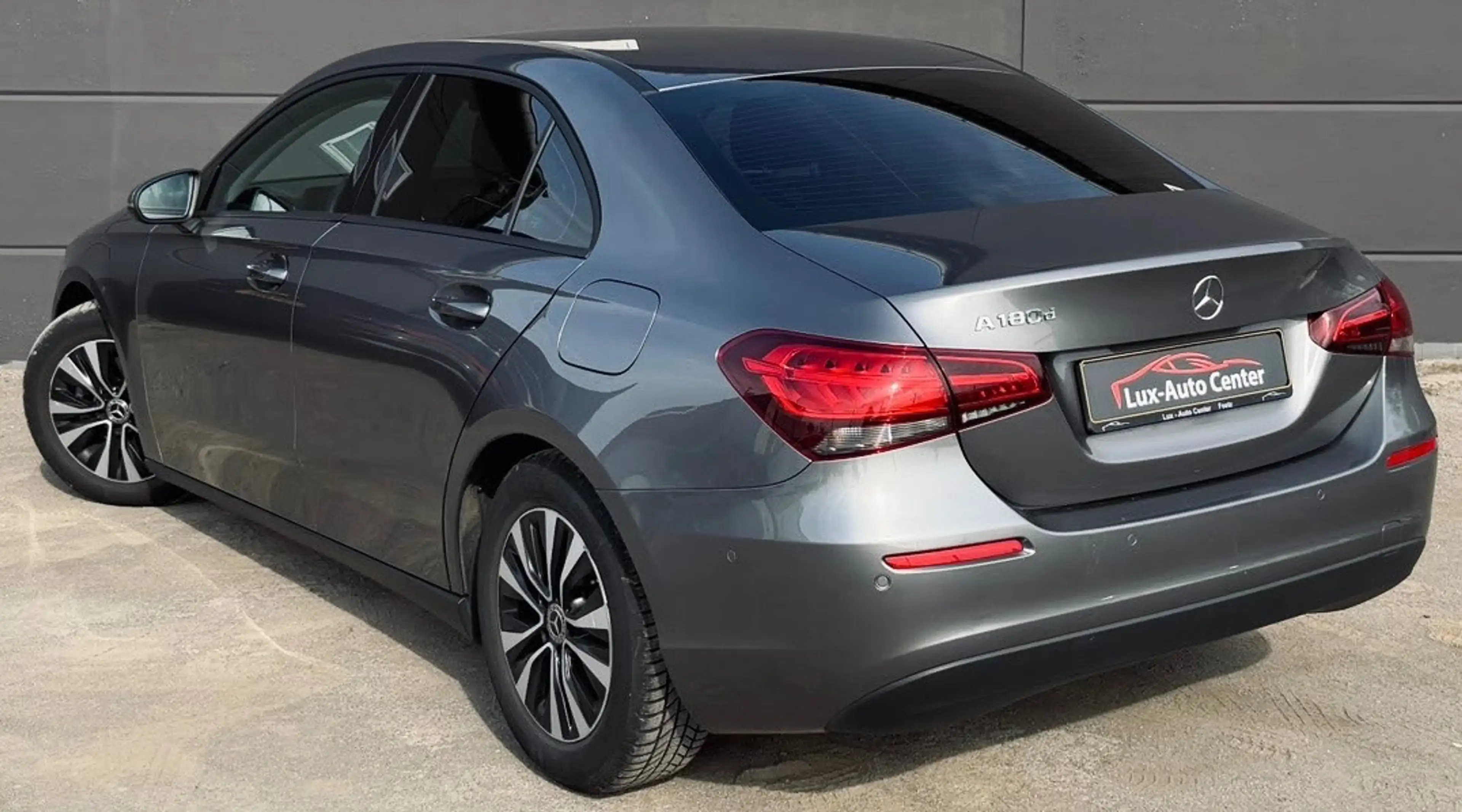 Mercedes-Benz A 180 A 180 d Business Solution // Garantie 12 Mois✅✅✅ — photo 7