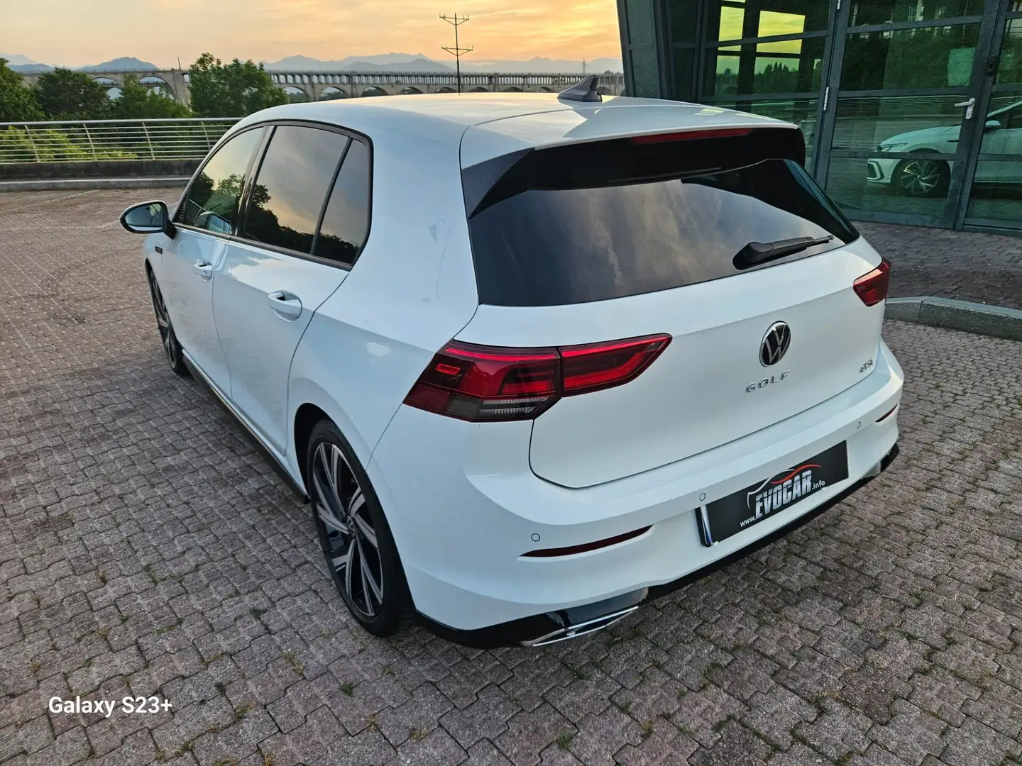 Volkswagen Golf 8 R-LINE HYBRID PROMO/RITIRO USATO/SCAMBIO Bianco - 2