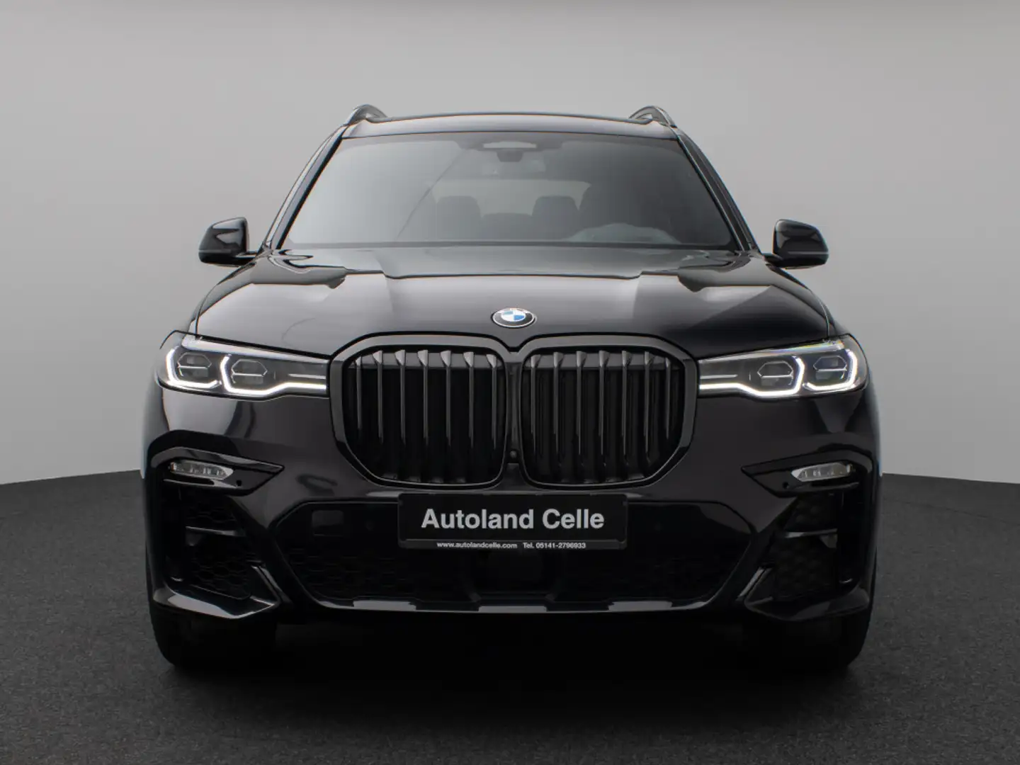 BMW X7 xD40d M Sport 360°HUD DAB H K SoftCl DisplKey Schwarz - 2