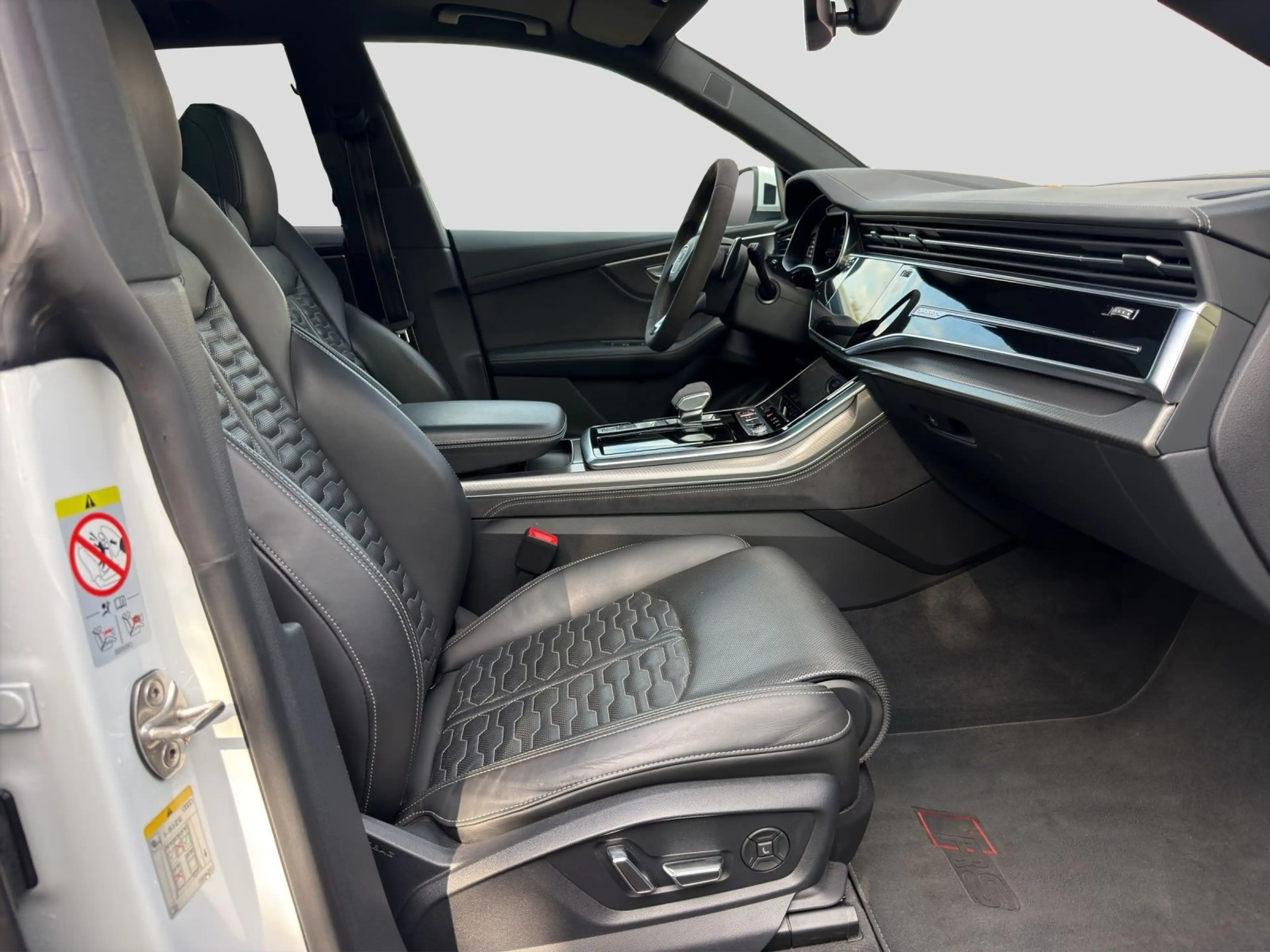 Audi RS Q8 RSQ8 TFSI Q HD-MATRIX AHK OPS+ KERAMIK LM23 — photo 4