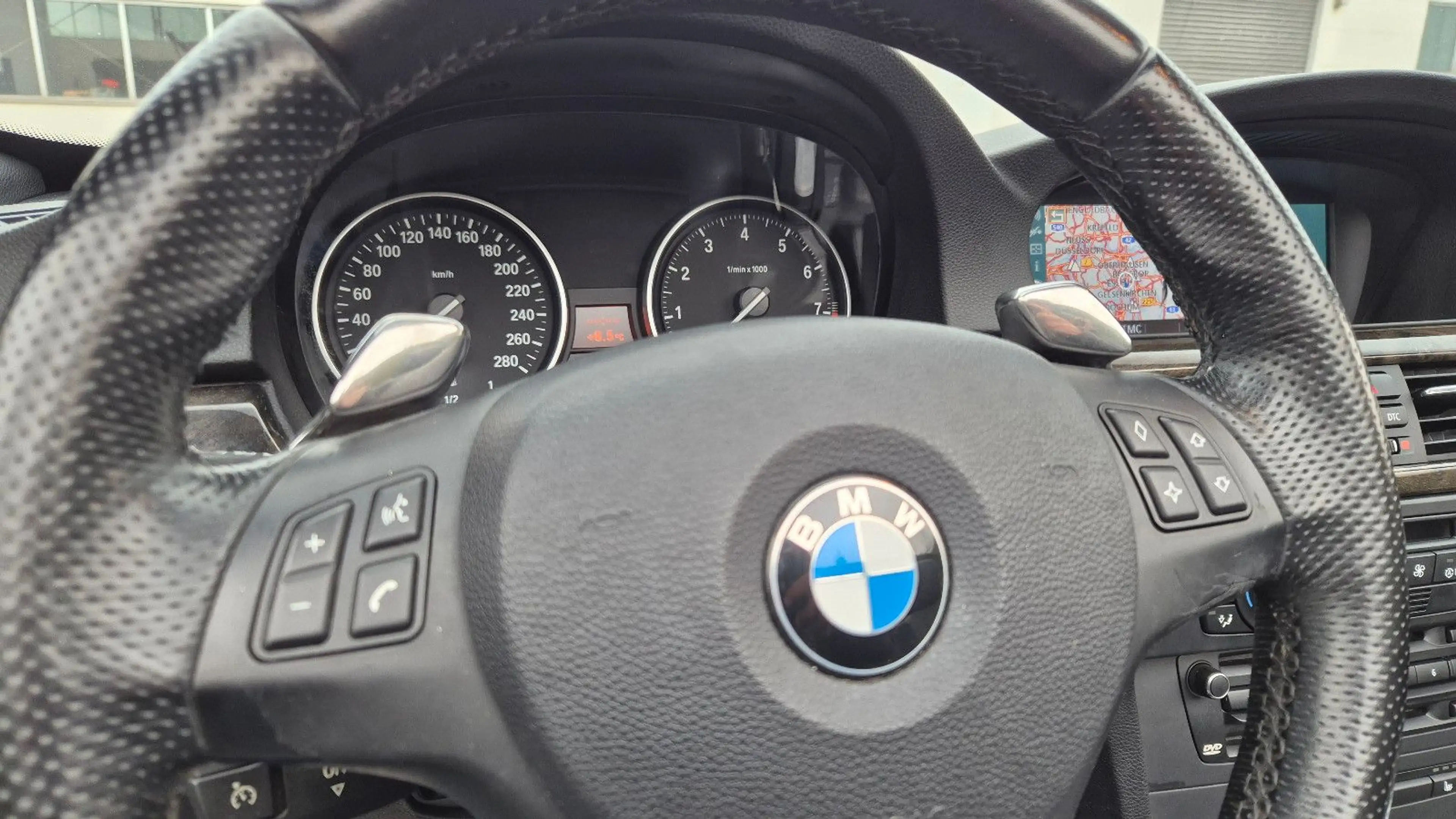 BMW 335 i Cabrio Limited Sport Edition Aut.NAVI/XENON — photo 10