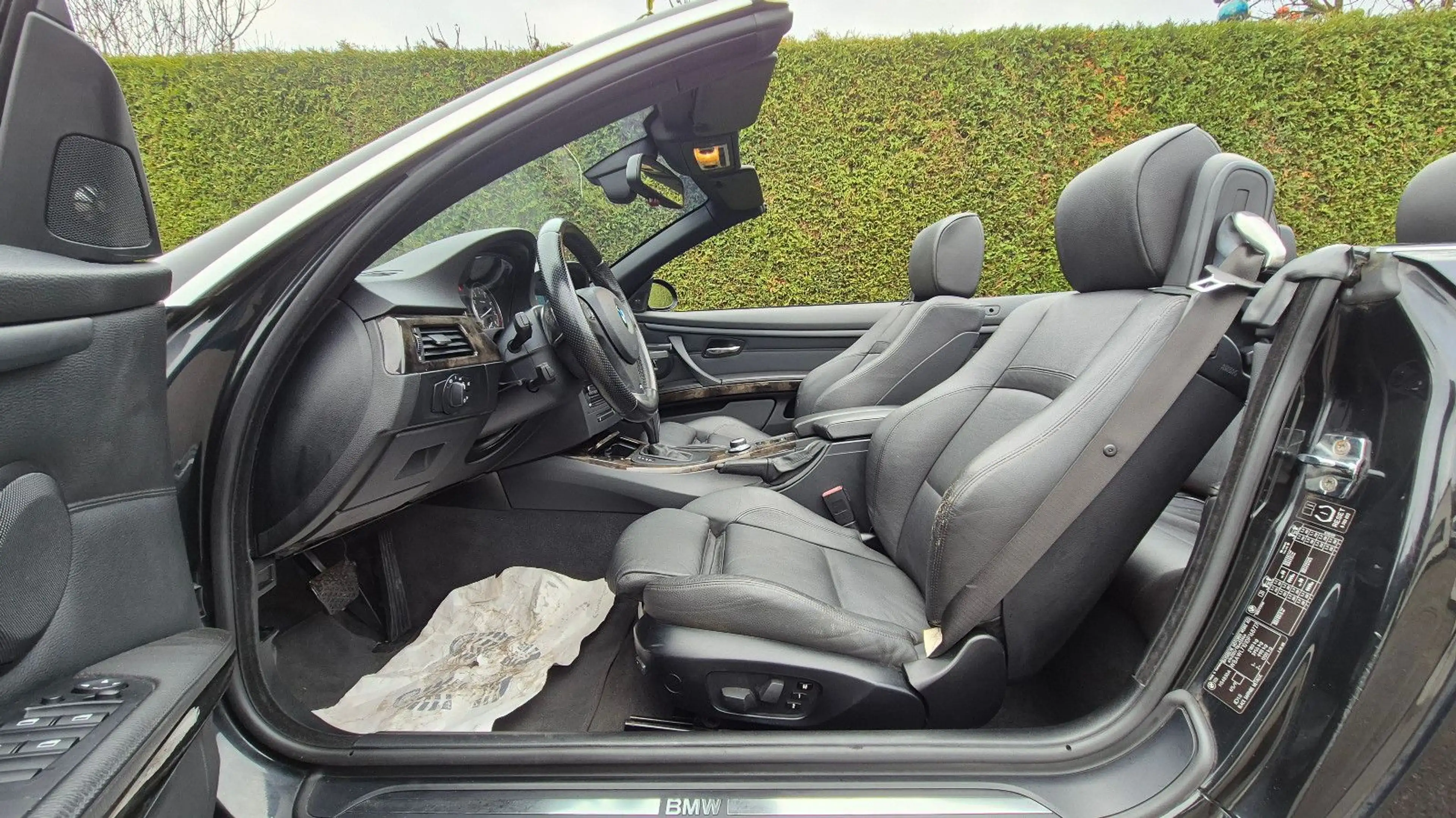 BMW 335 i Cabrio Limited Sport Edition Aut.NAVI/XENON — photo 8