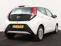 Toyota Aygo 1.0 VVT-i X-Play | NL-Auto | Fabr Garantie t/m 10- White - thumbnail 2