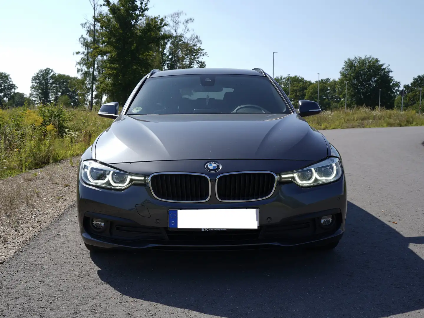 BMW 320 320d Touring Aut. Efficient Dynamics Edition Grau - 2