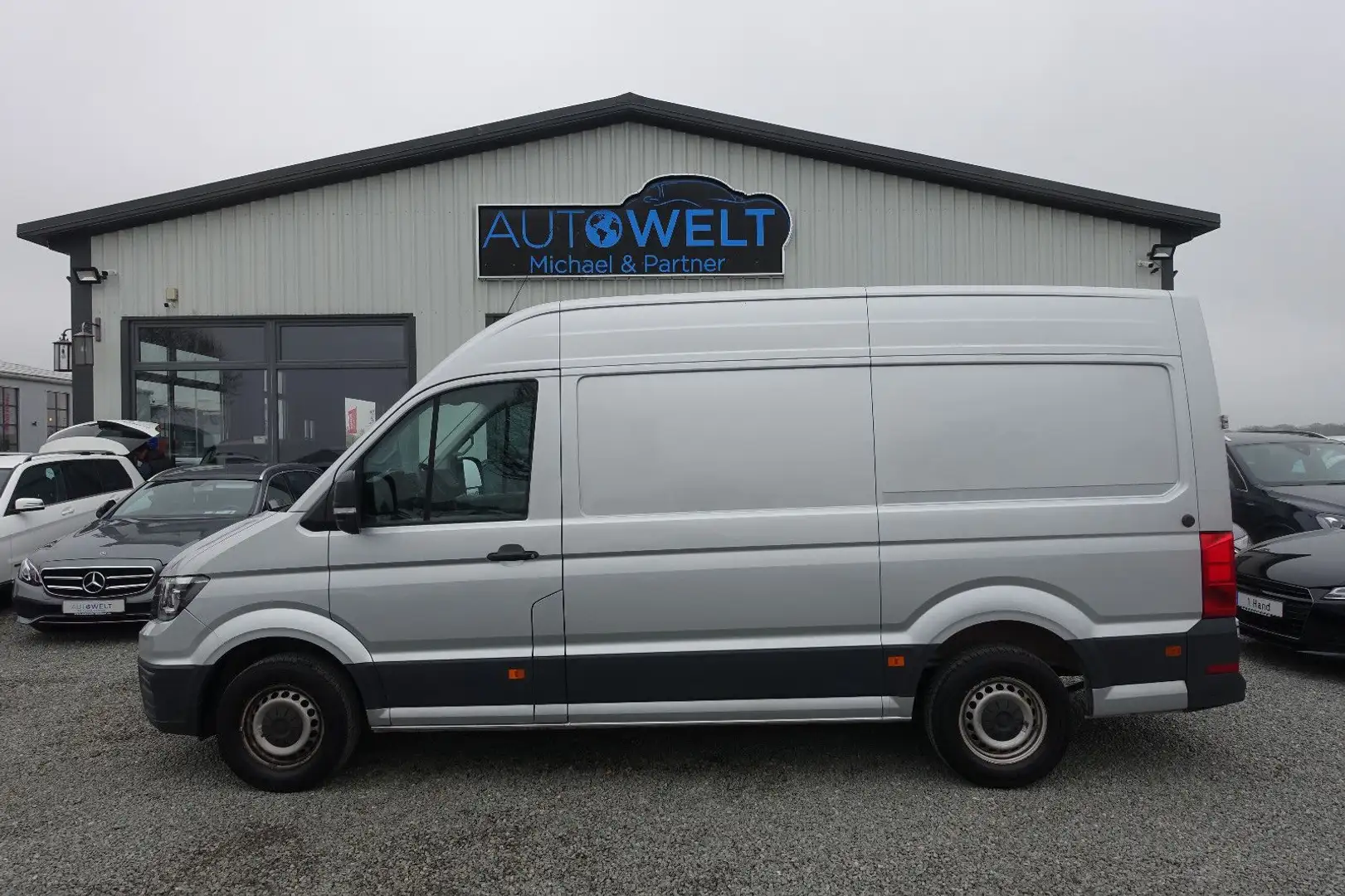 Volkswagen Crafter 2.0 TDI DSG 35 Hoch+Lang KLIMA NAV KAM Silber - 1