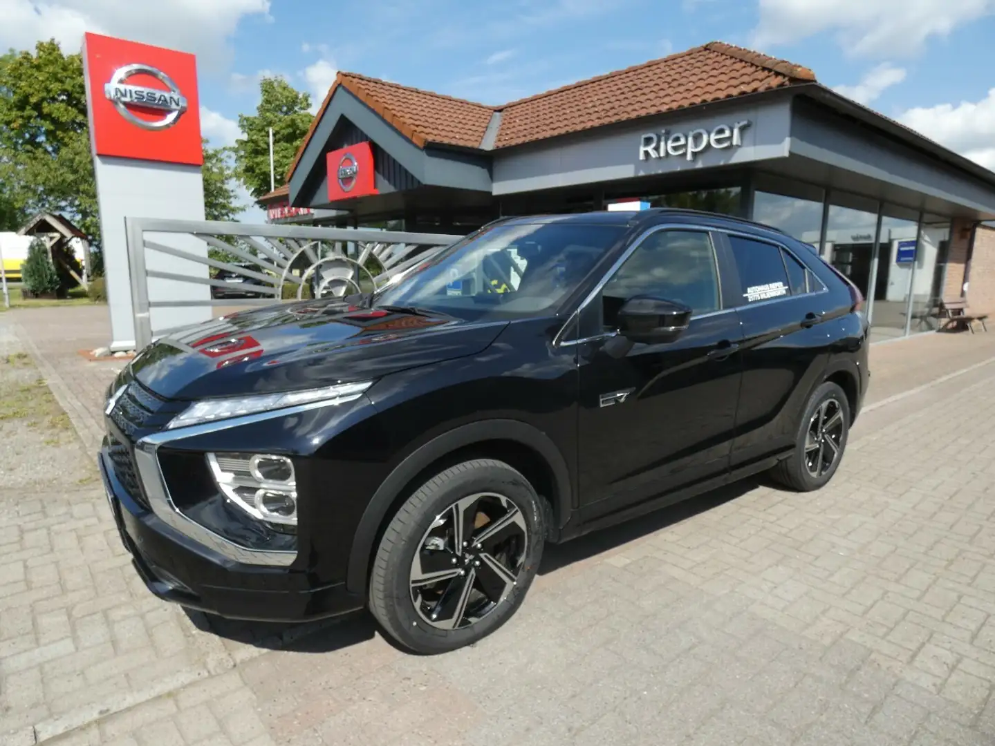 Mitsubishi Eclipse Cross Plus Select Hybrid 4WD / 188 PS - 2