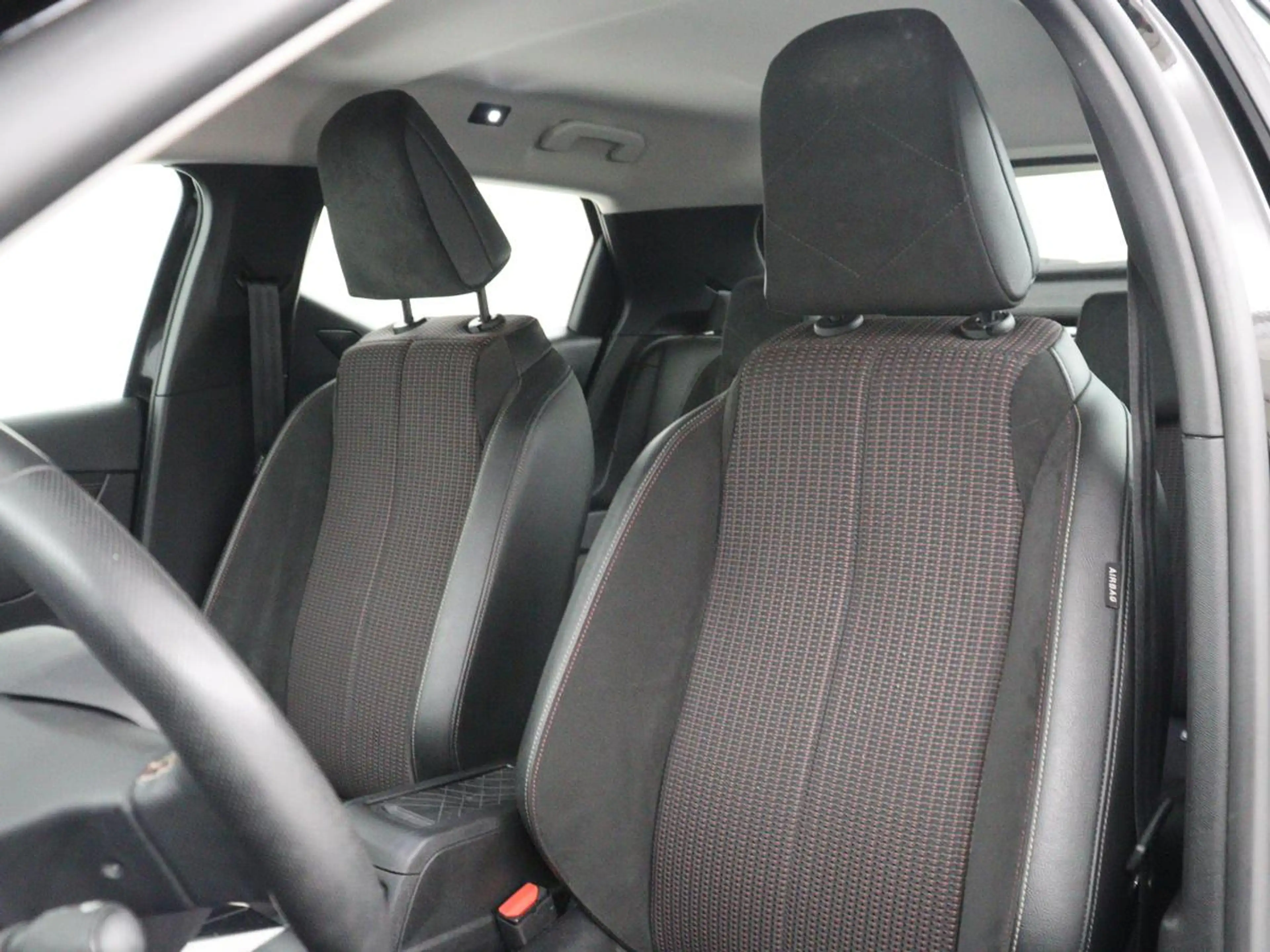 DS Automobiles DS 3 E-Tense Performance Line 54 kWh | SOH 95,4% | Half — photo 5