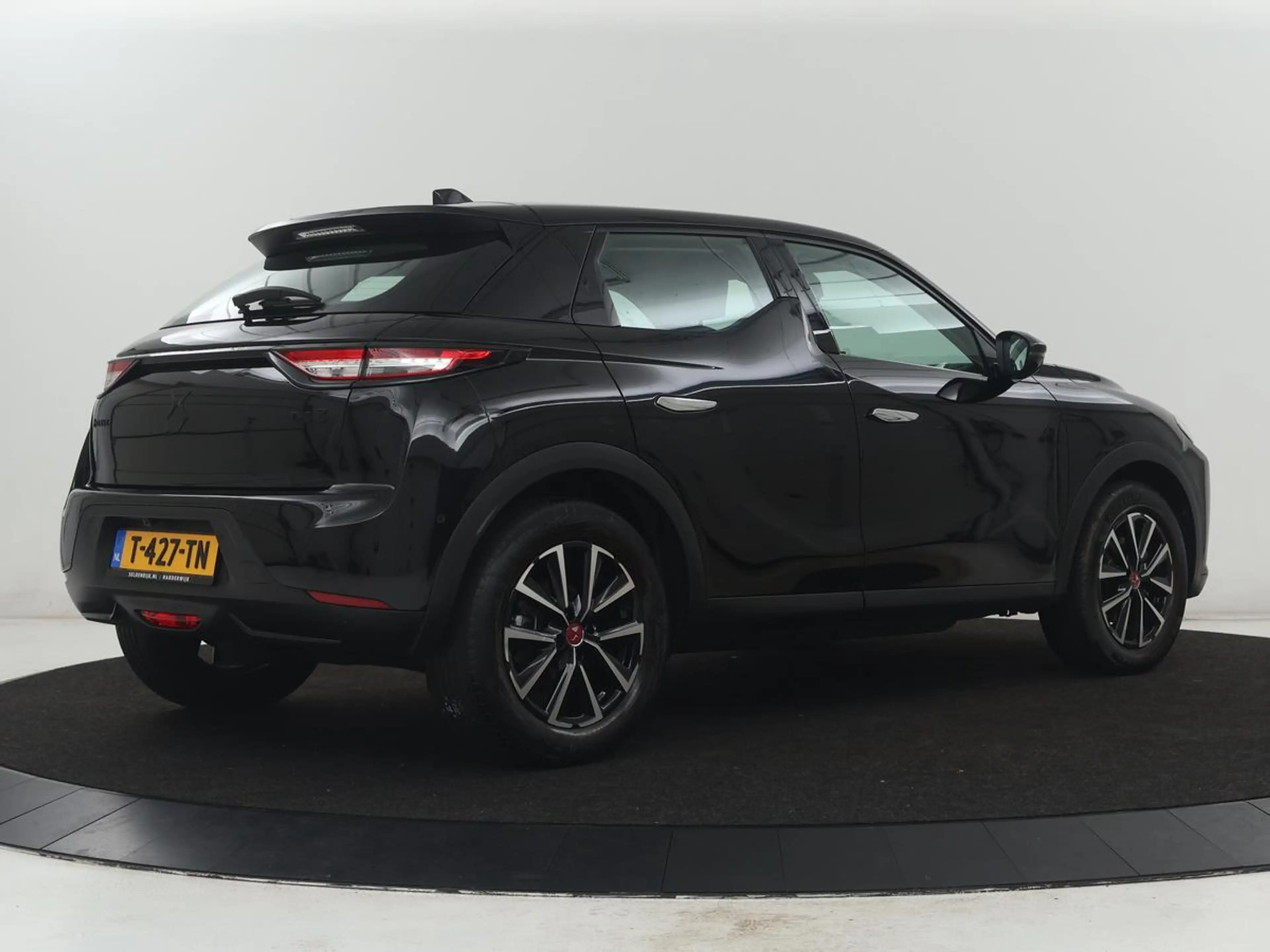 DS Automobiles DS 3 E-Tense Performance Line 54 kWh | SOH 95,4% | Half — photo 31