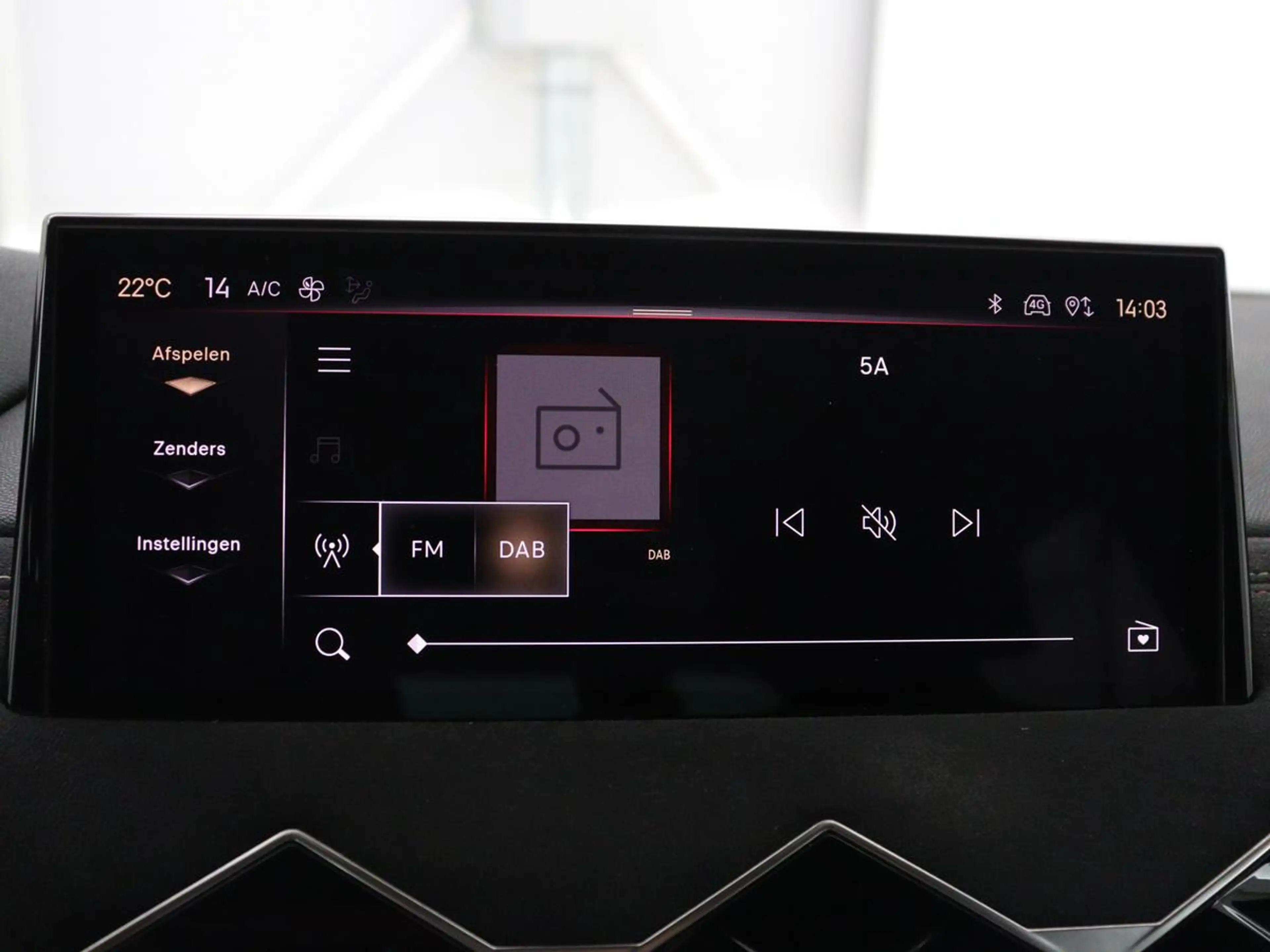 DS Automobiles DS 3 E-Tense Performance Line 54 kWh | SOH 95,4% | Half — photo 11