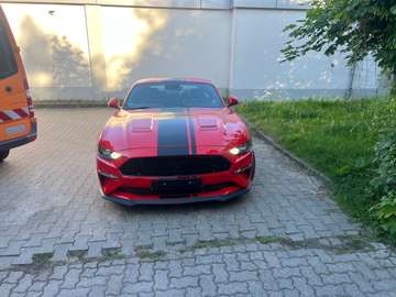 GT Fastback