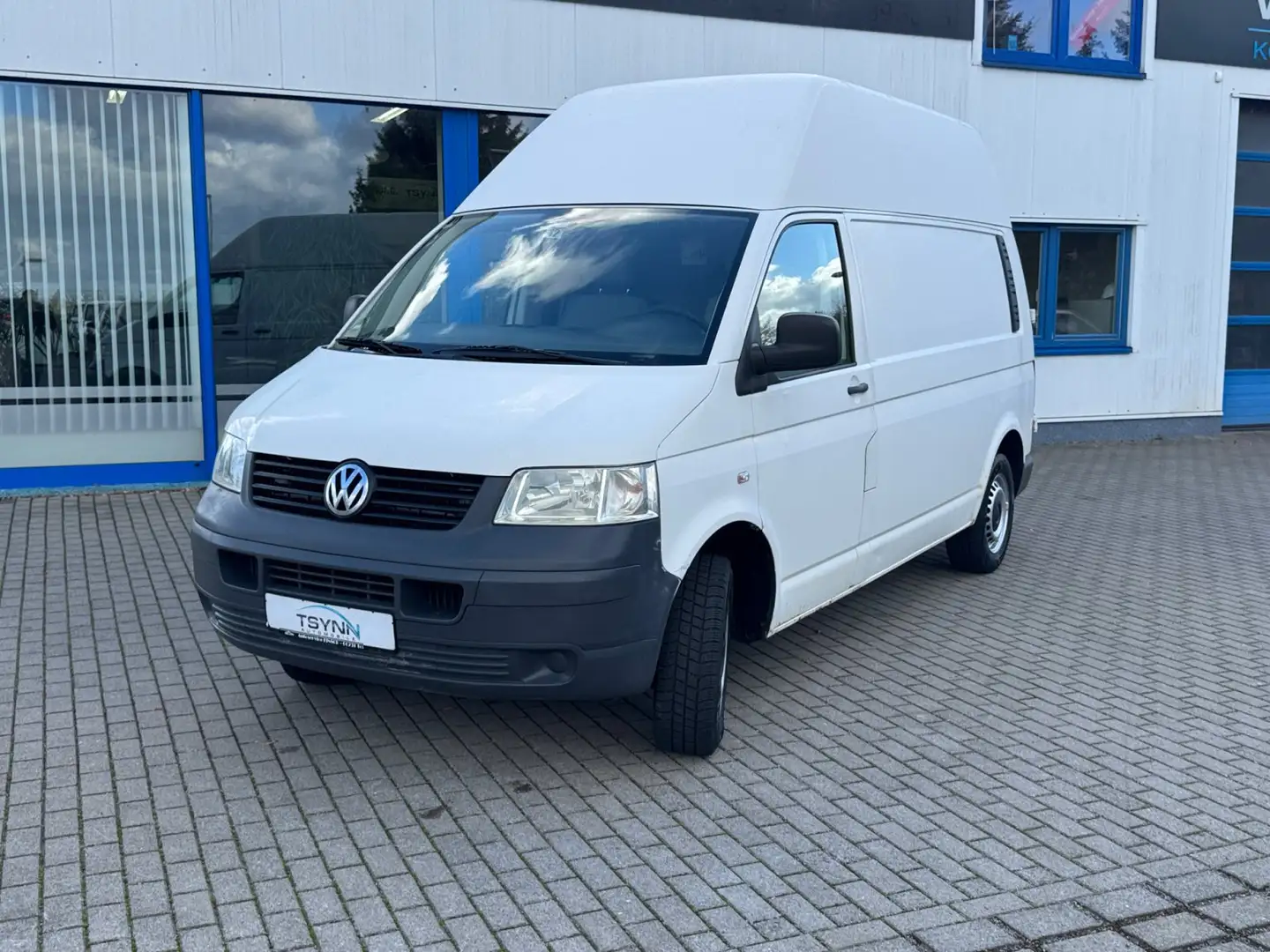 Volkswagen Transporter T5 L2H2 aus 1.Hand Weiß - 1