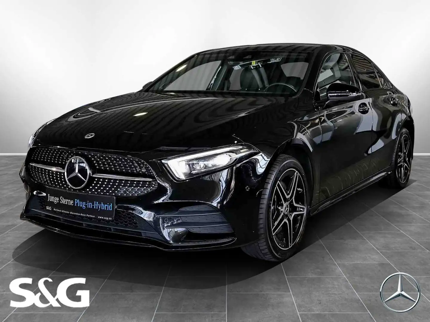 Mercedes-Benz A 250 e AMG HEADUP+DISTRONIC+BURMESTER+LED+18" Schwarz - 1
