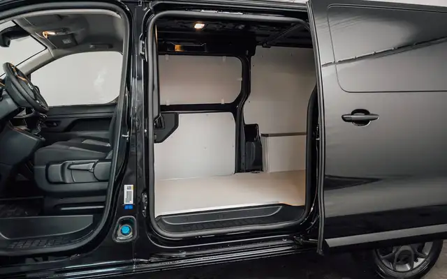 Opel Vivaro view 11