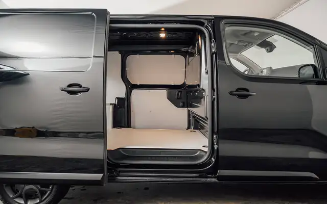 Opel Vivaro view 15