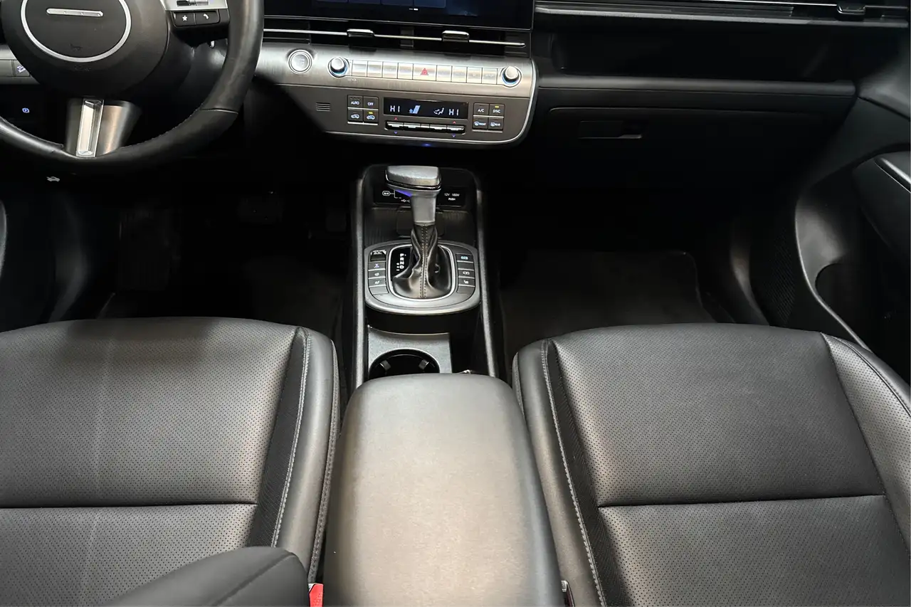 Hyundai KONA снимка Hyundai KONA