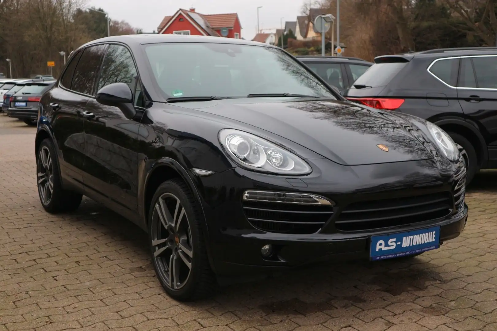 Porsche Cayenne Diesel *1.HAND/PANO/RFK/LEDER/BI-XENON* crna - 1